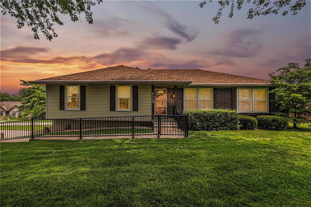 6119 Cottonwood Drive