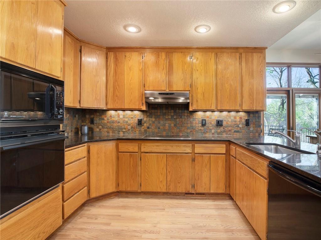 14801 W 81st Place