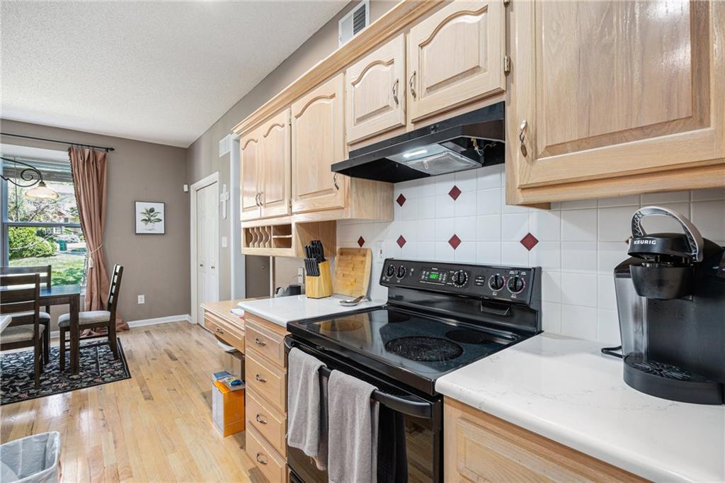 13724 Pembroke Circle