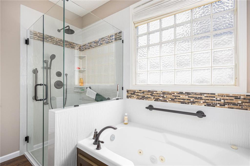 13724 Pembroke Circle