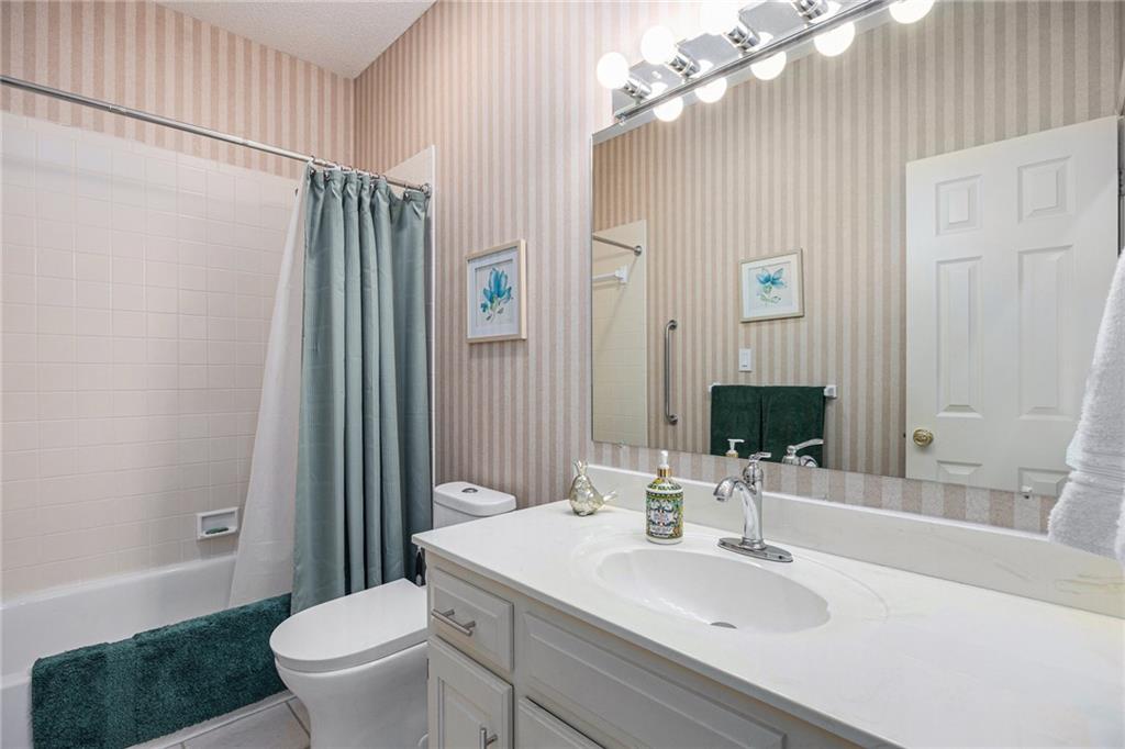 13724 Pembroke Circle