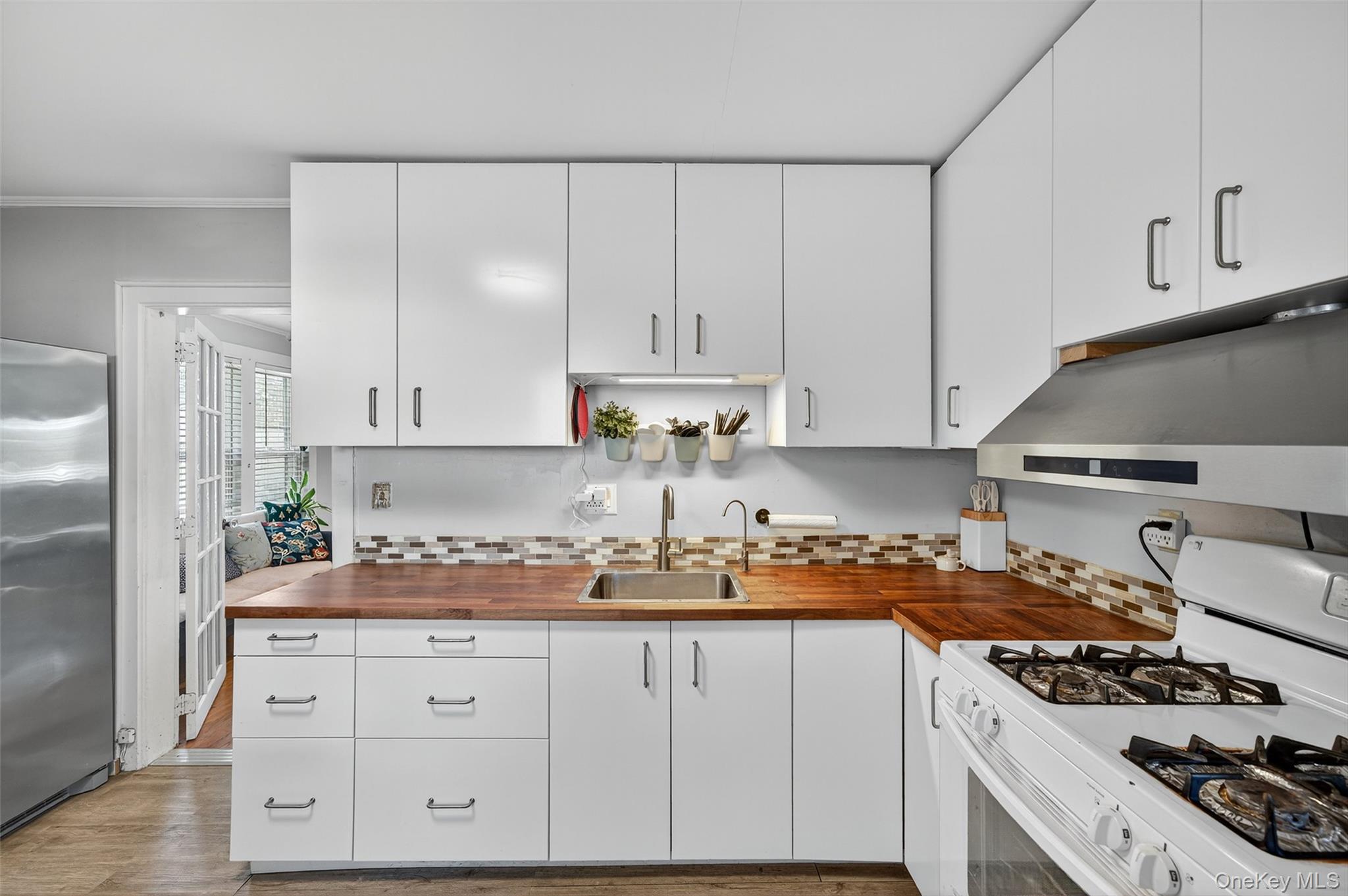 93 Montgomery Street