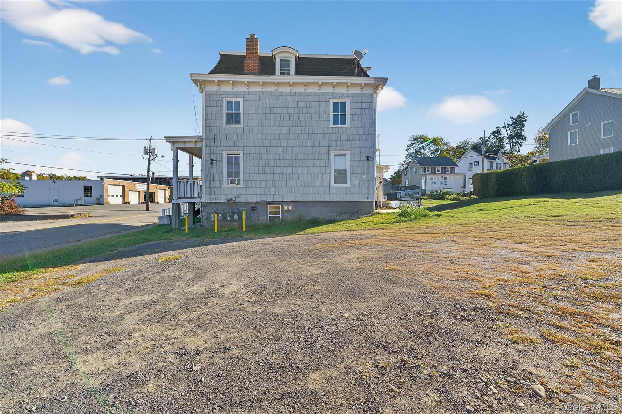 239 W Main Street Unit: 3