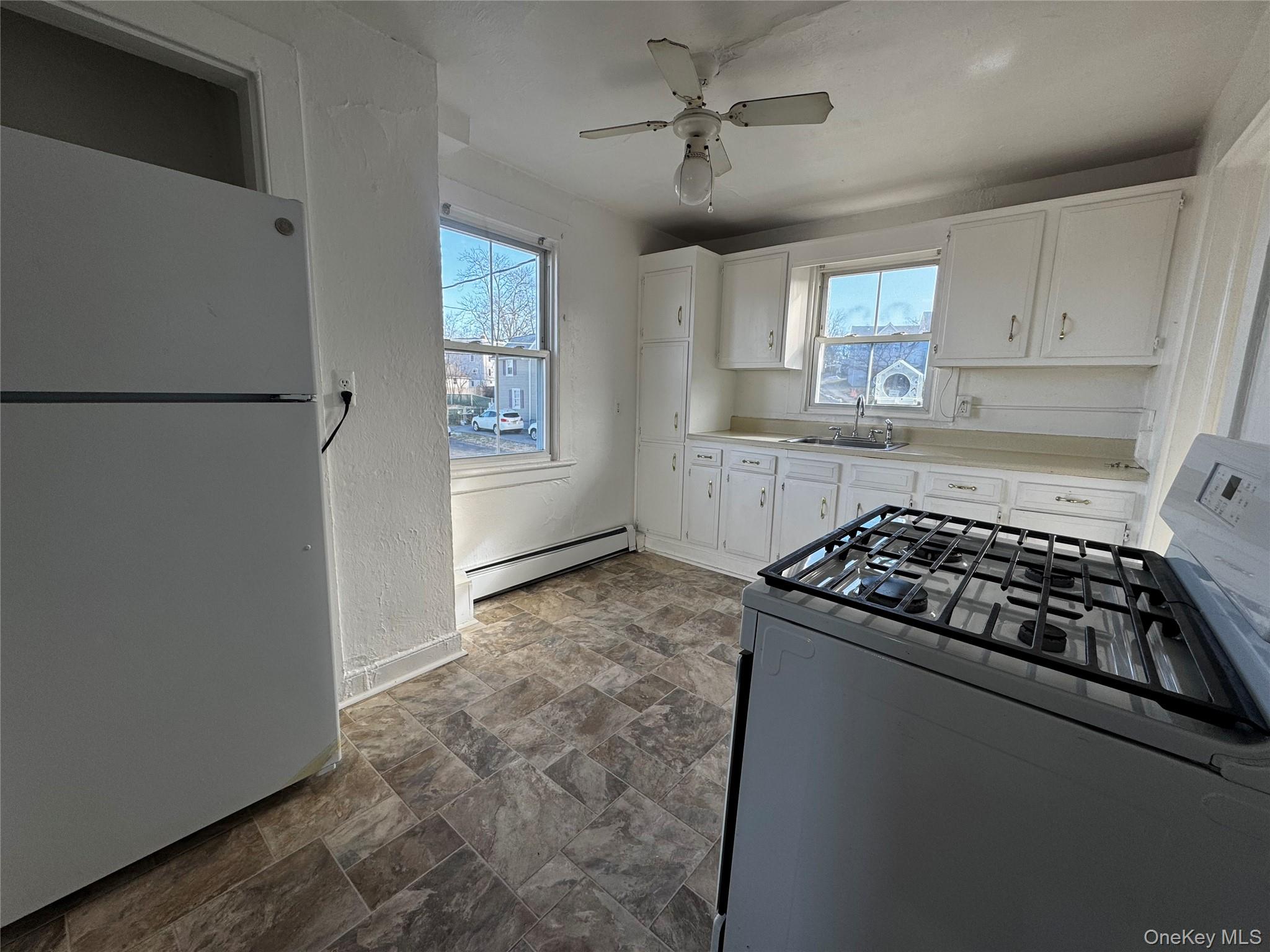 239 W Main Street Unit: 3