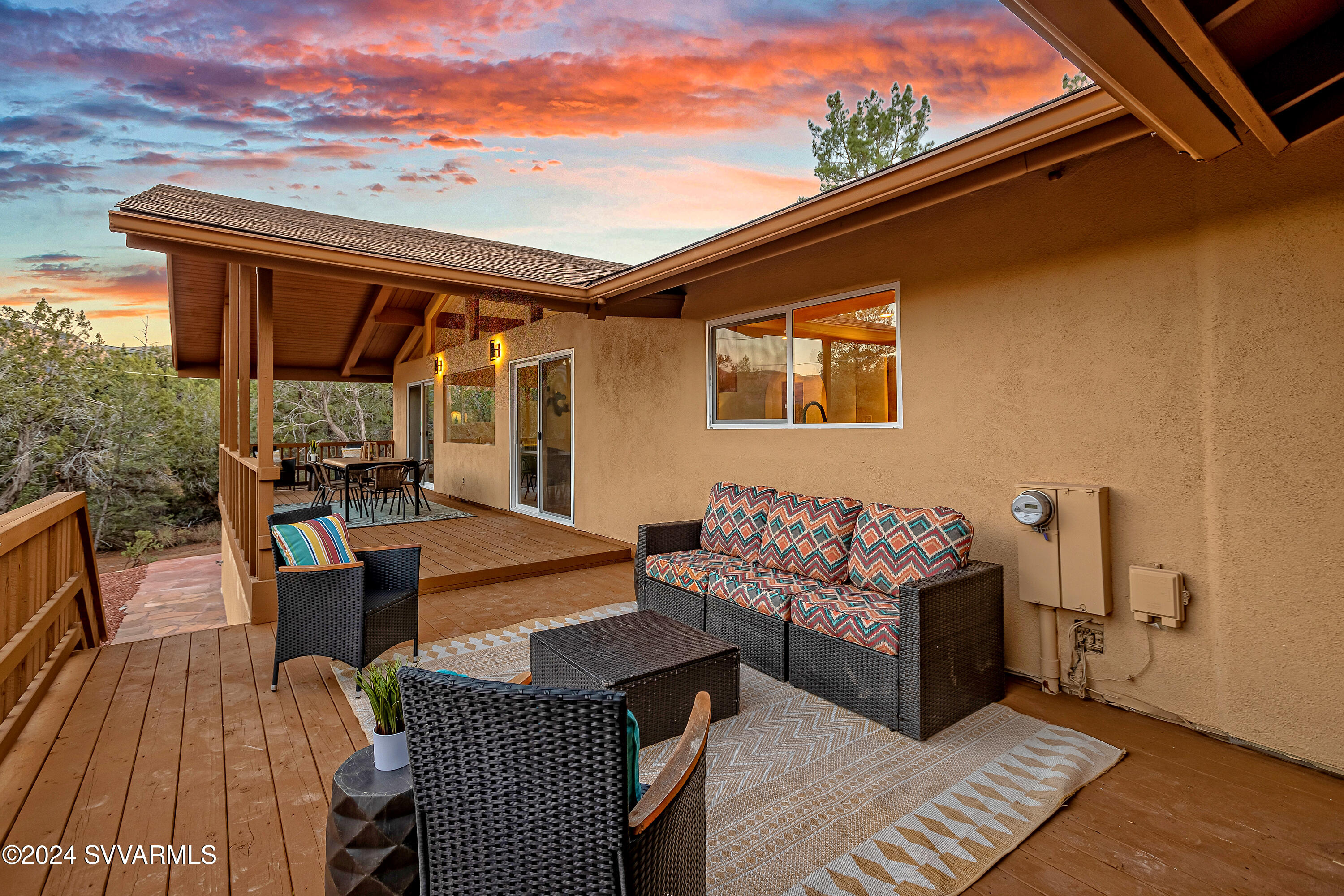 345 Coronado Tr