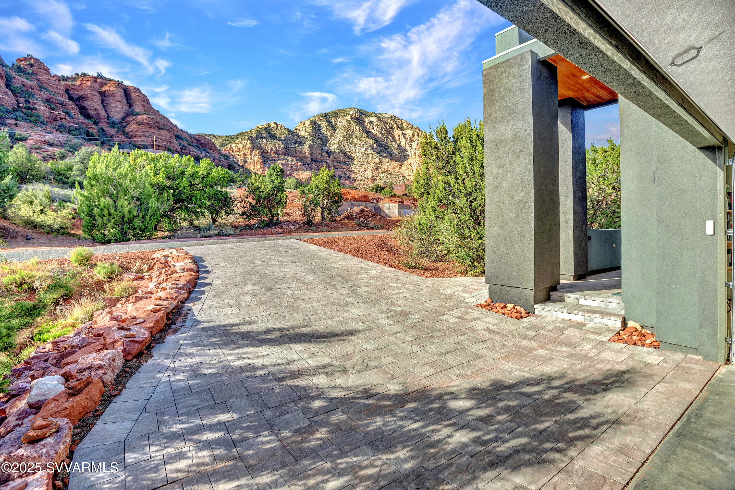 590 Rhapsody Rd