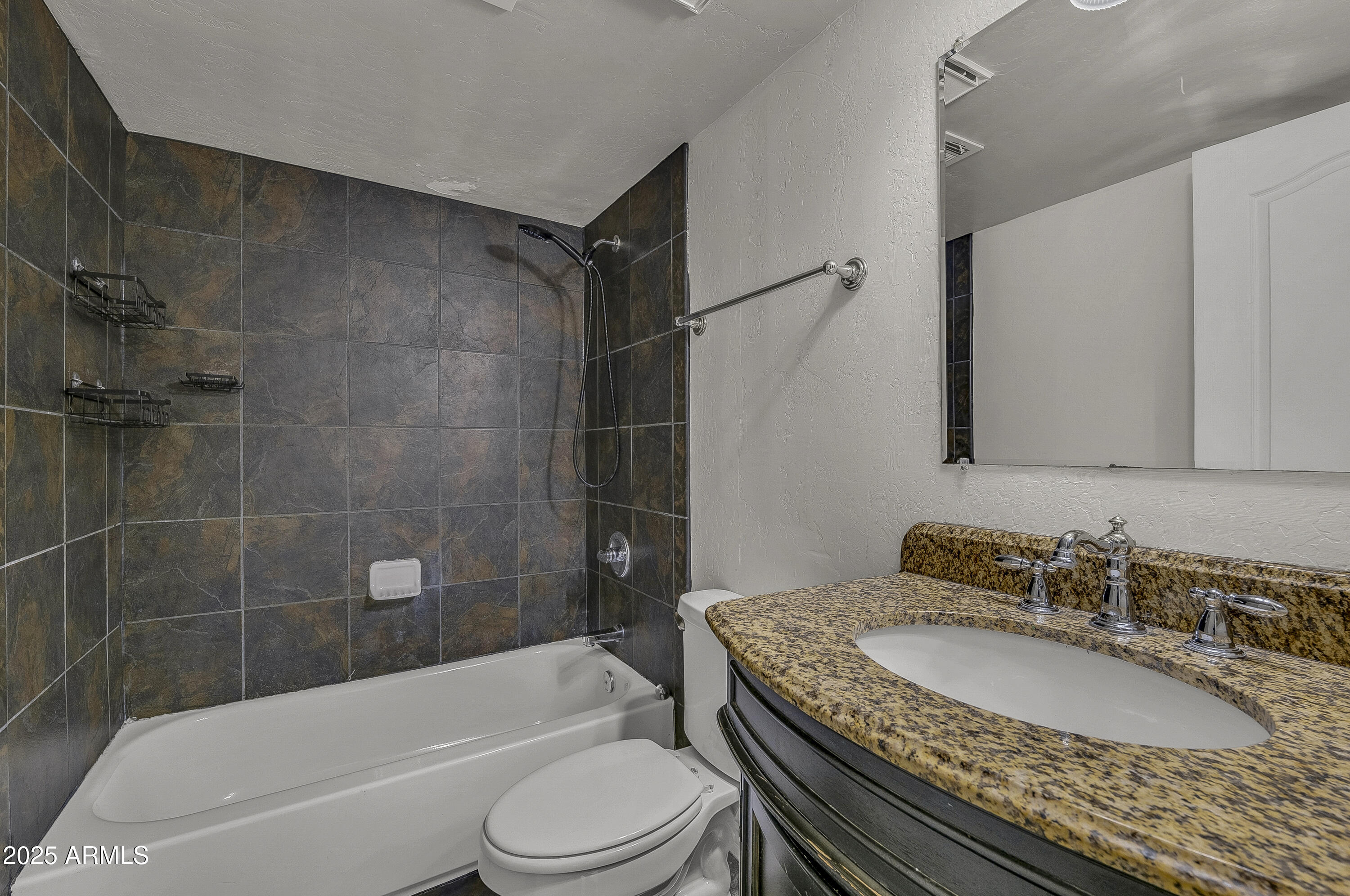 3200 S LITZLER Drive 22-236