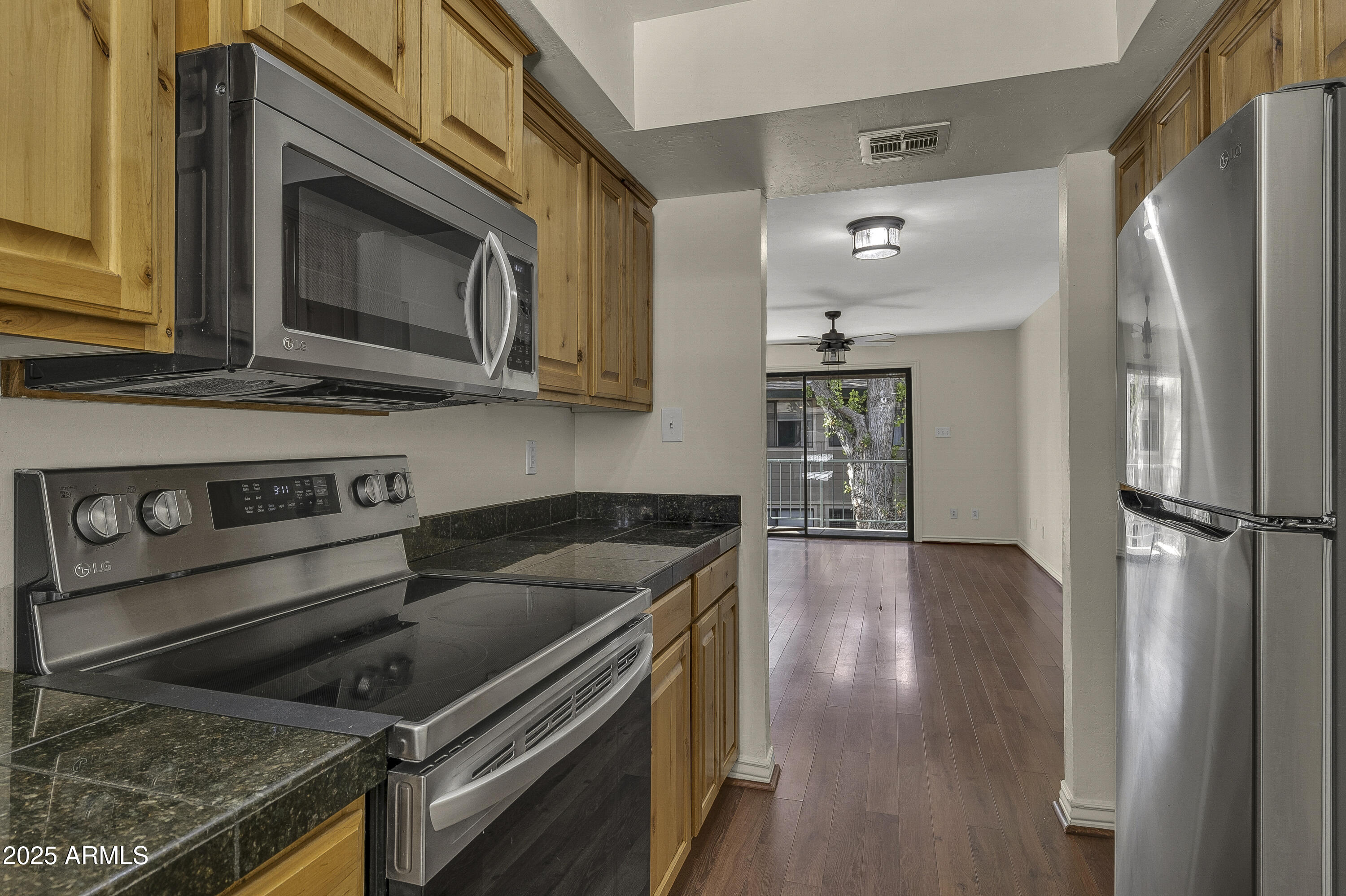 3200 S LITZLER Drive 22-236