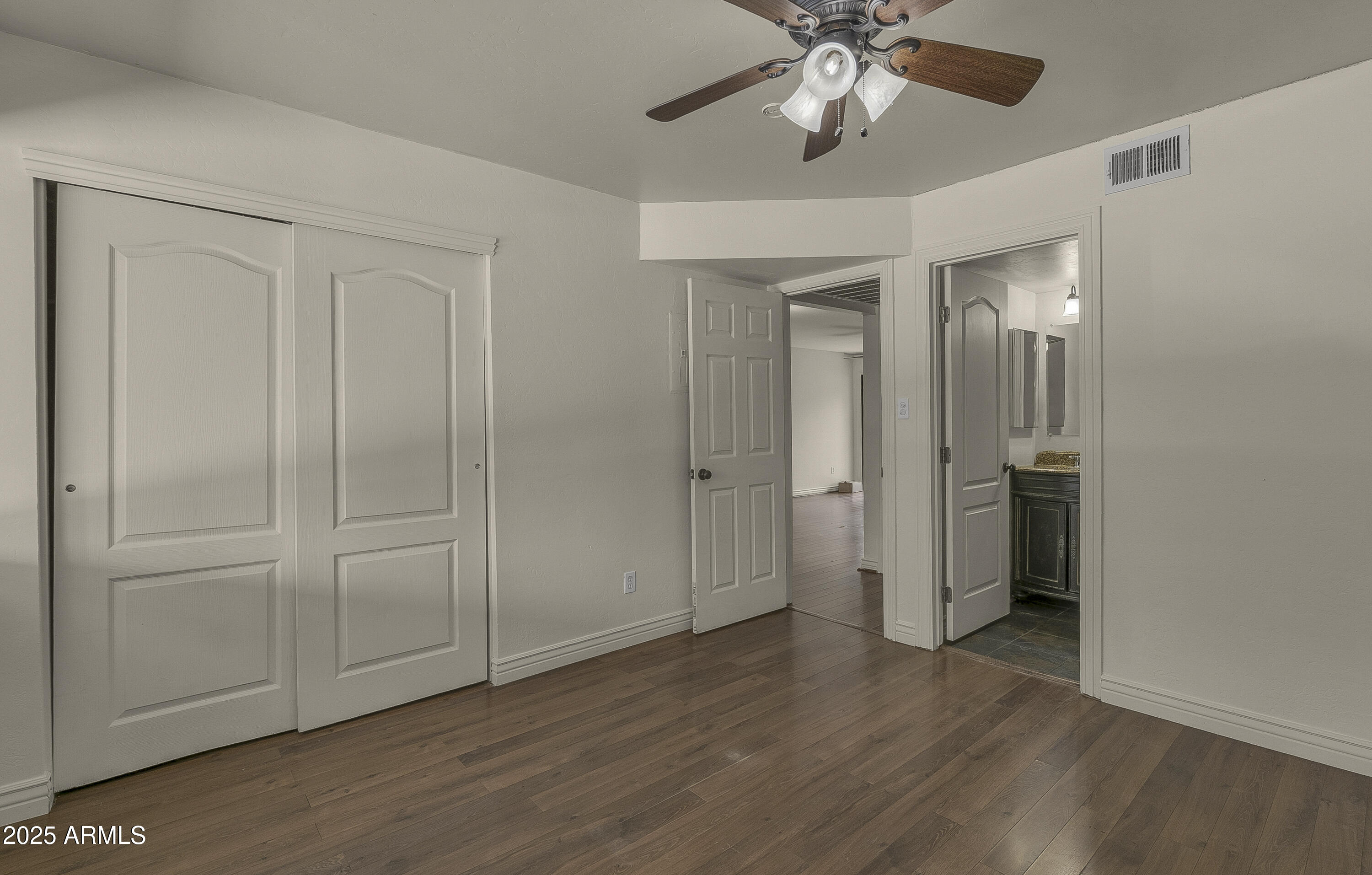 3200 S LITZLER Drive 22-236