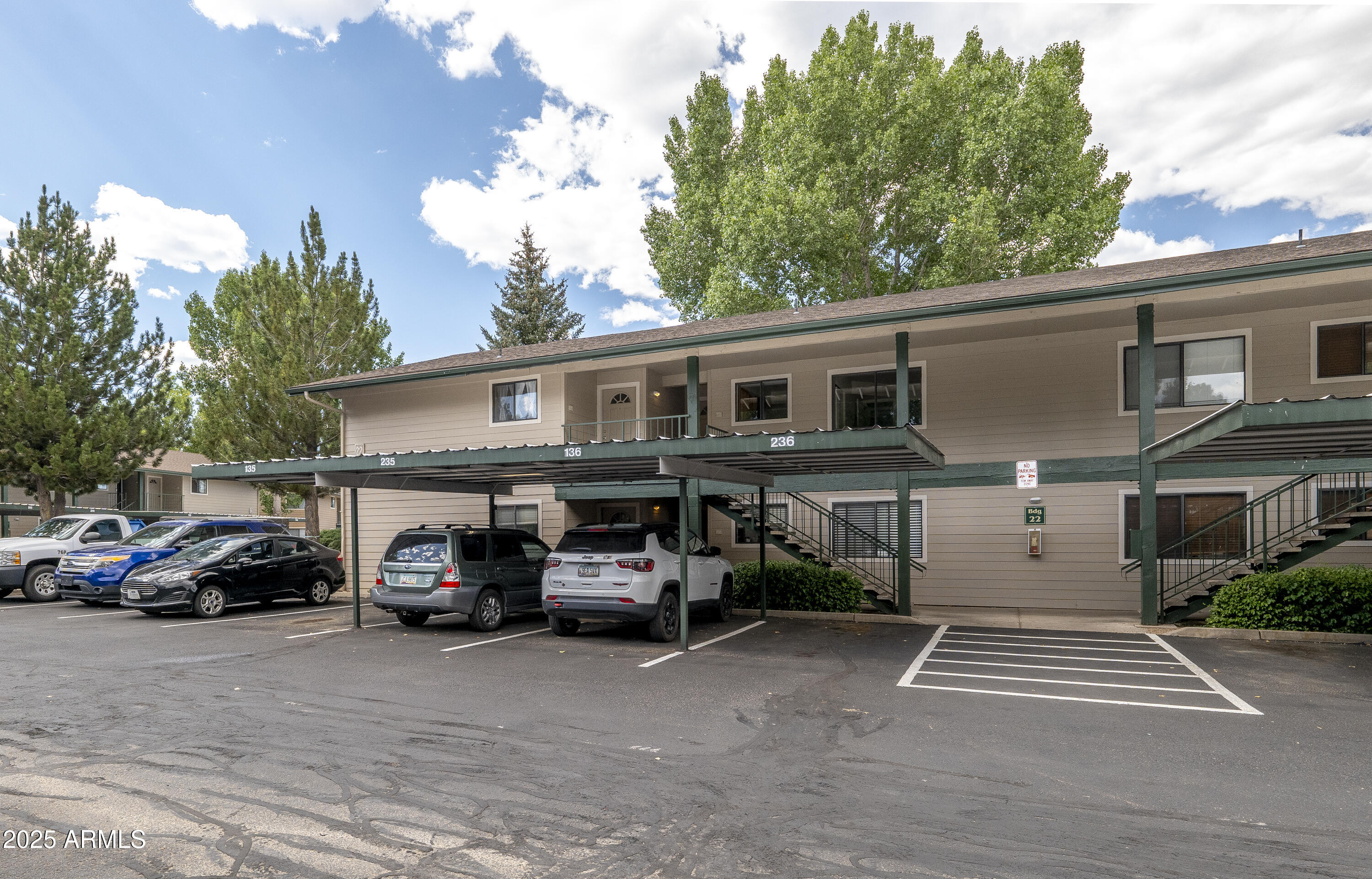 3200 S LITZLER Drive 22-236