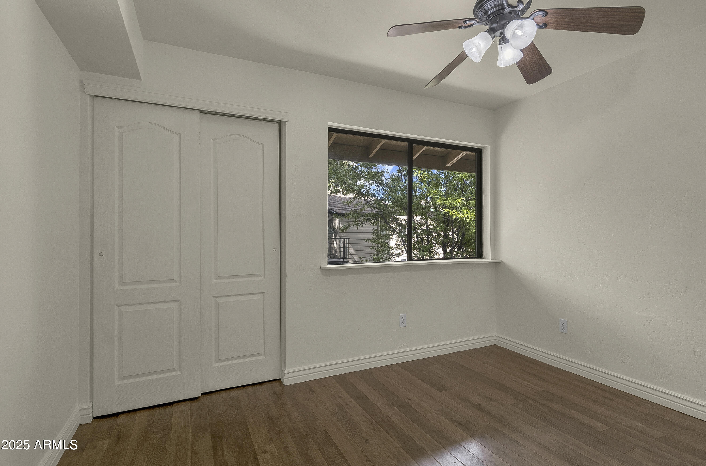 3200 S LITZLER Drive 22-236