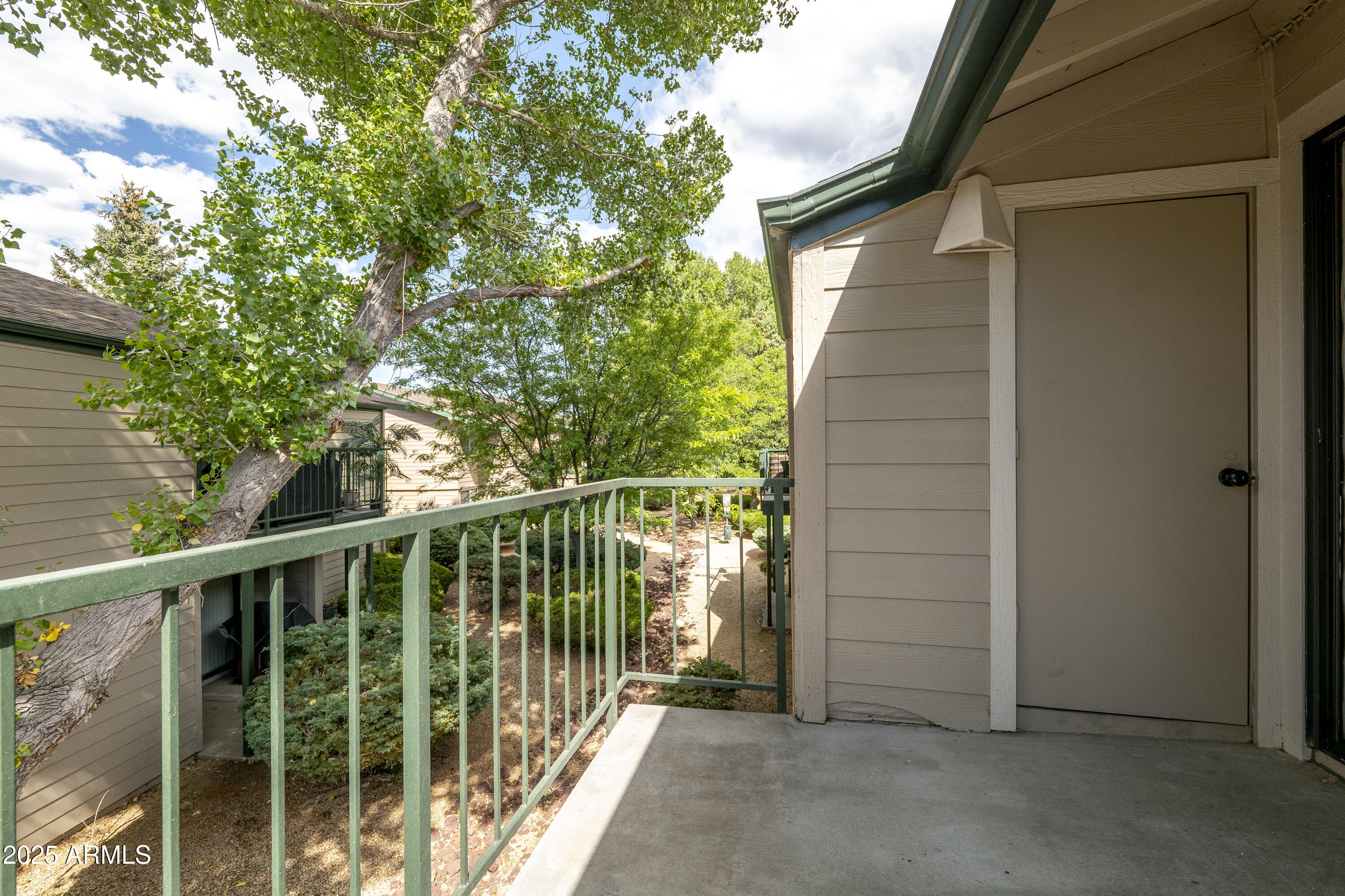 3200 S LITZLER Drive 22-236