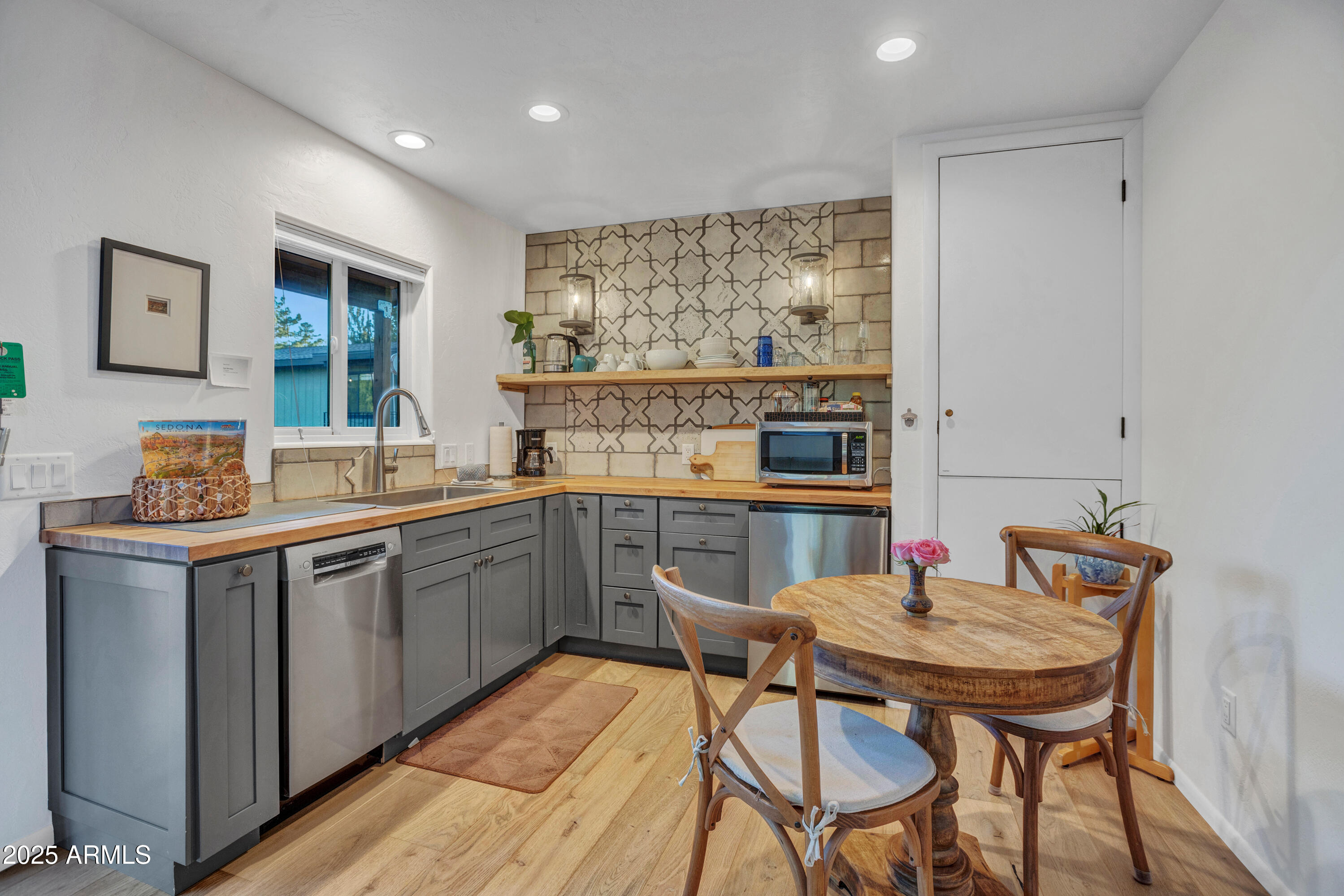 476 Smith Road