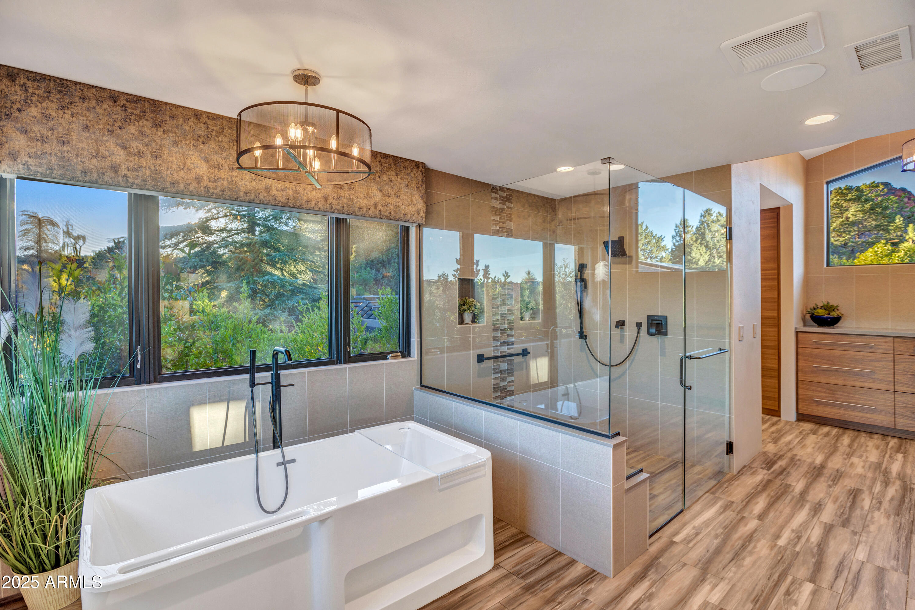 345 RIM SHADOWS Drive