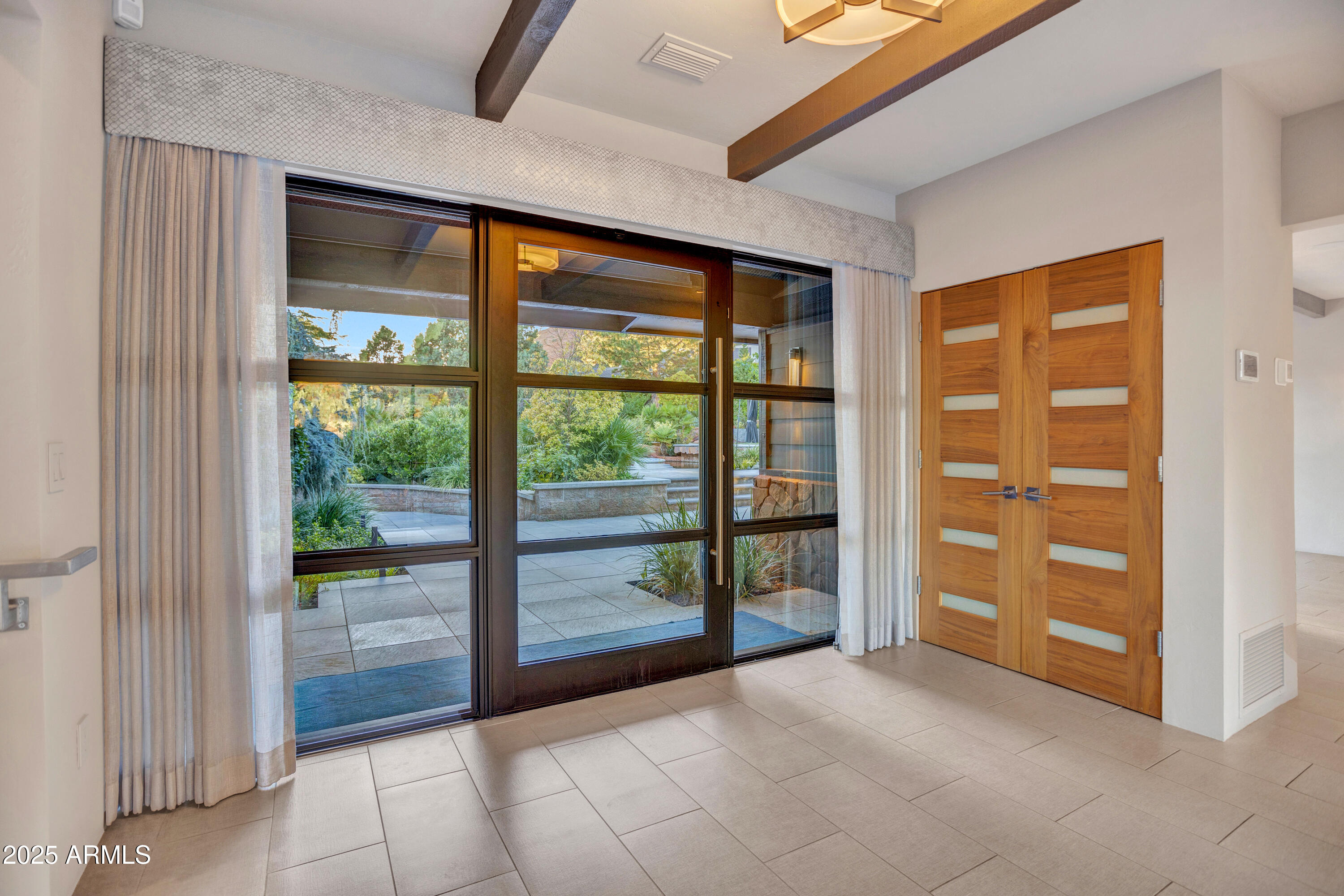 345 RIM SHADOWS Drive