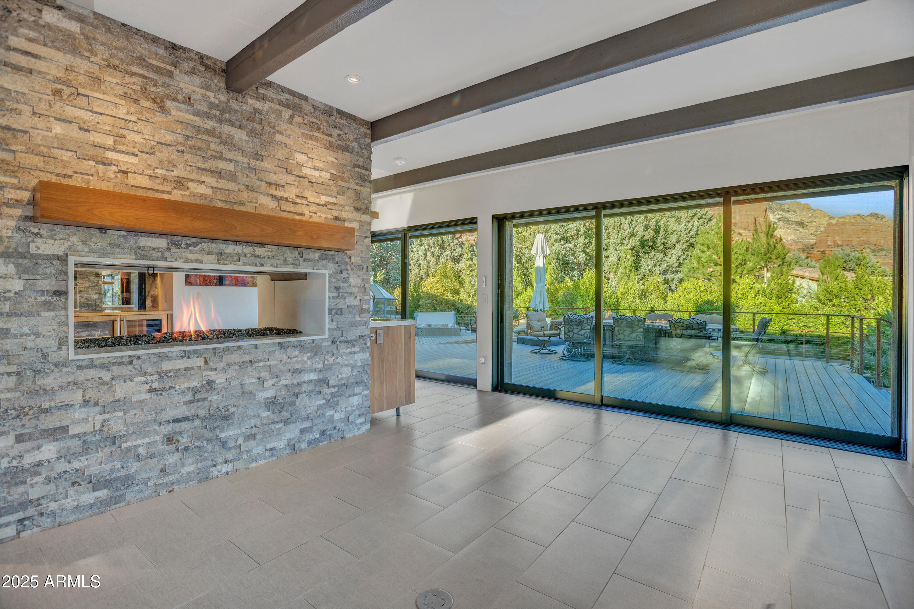 345 RIM SHADOWS Drive