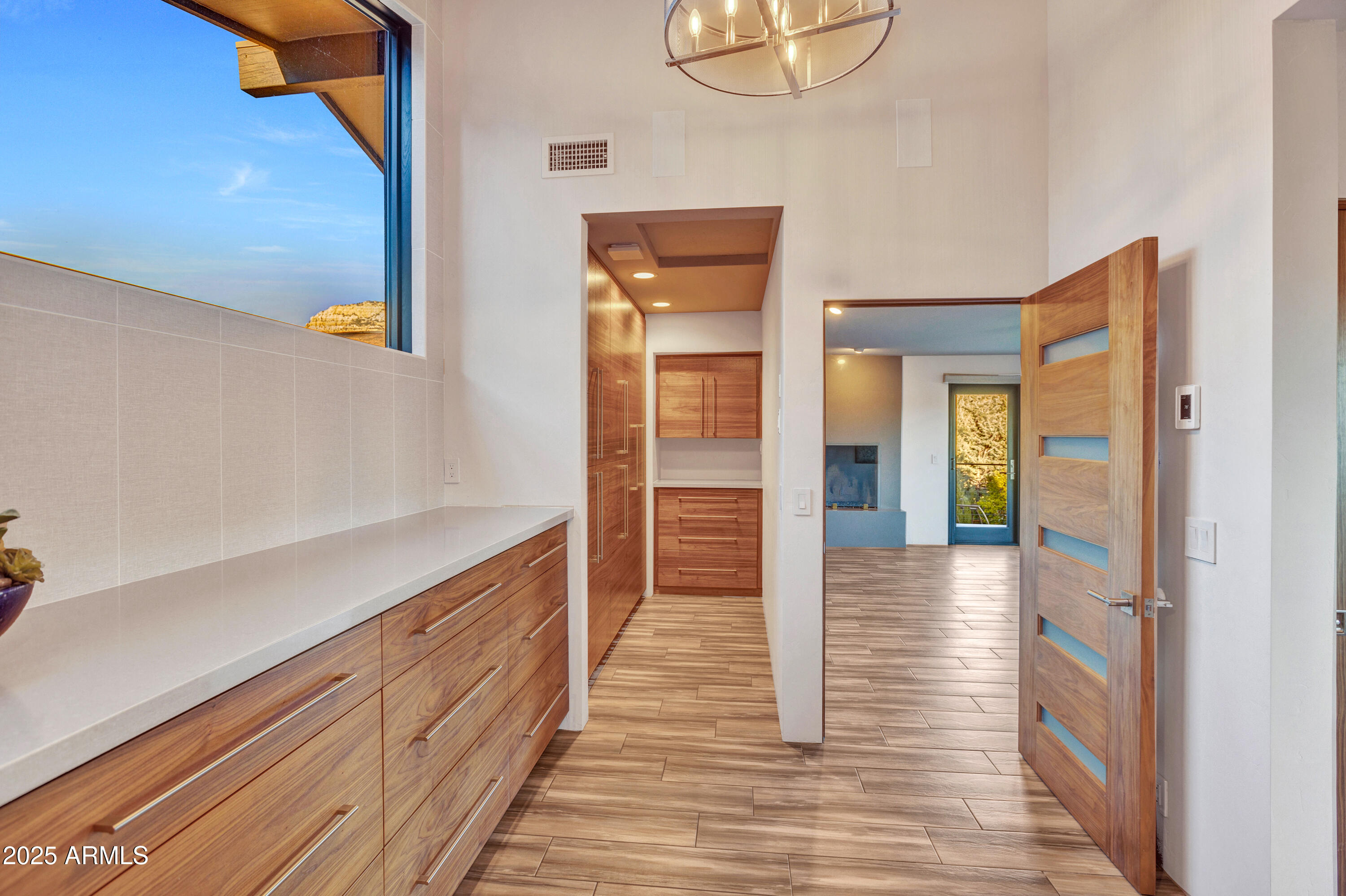 345 RIM SHADOWS Drive