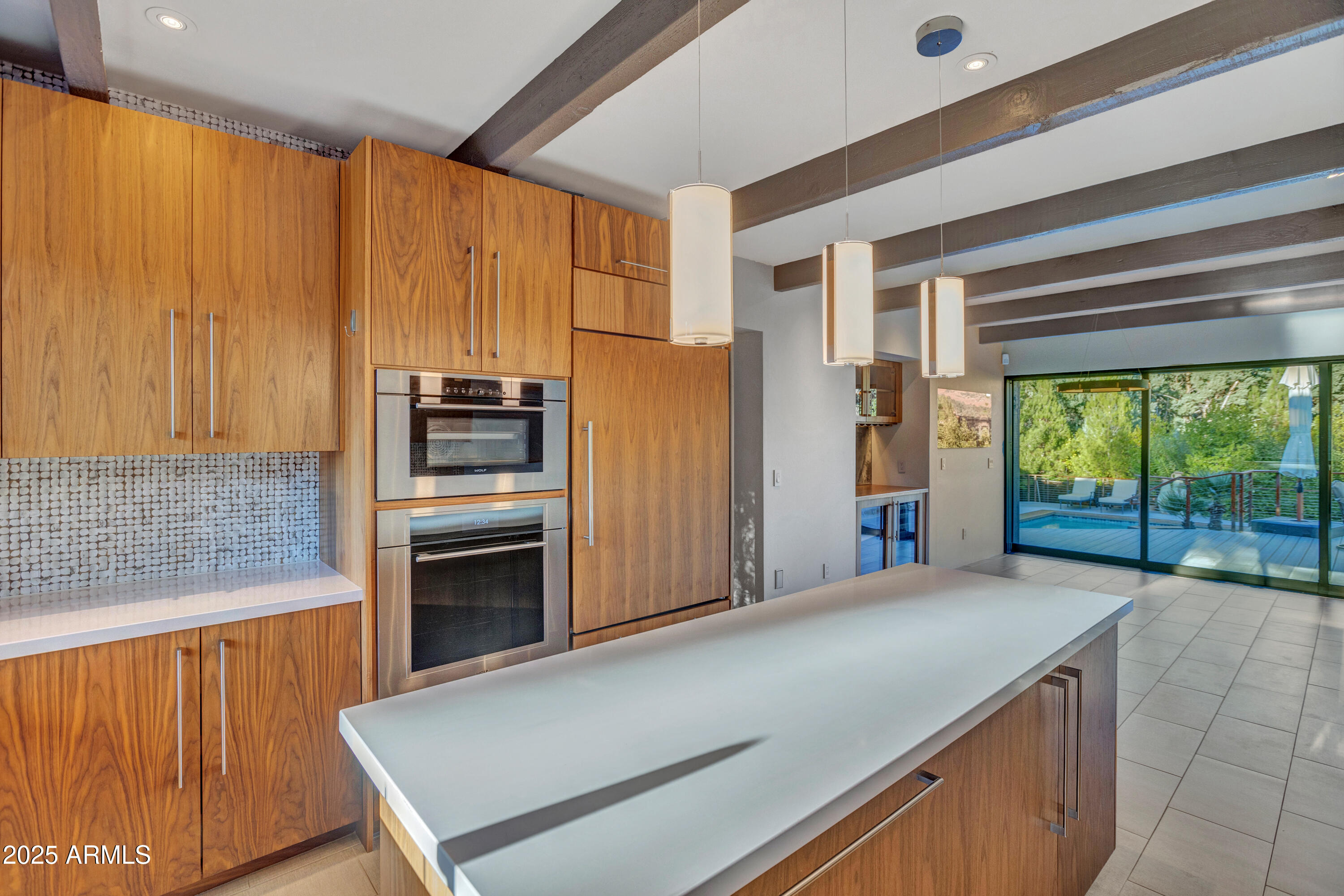 345 RIM SHADOWS Drive