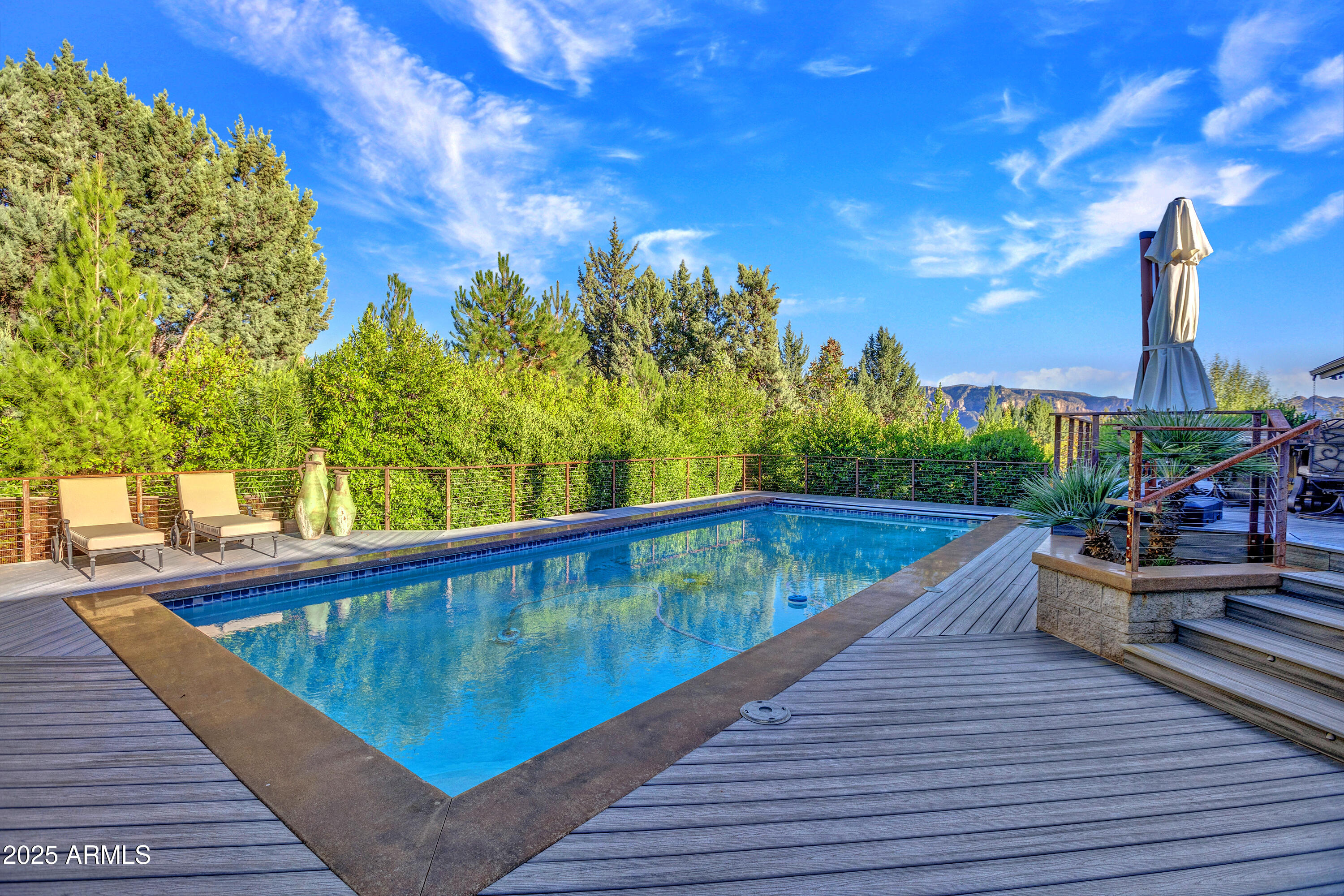 345 RIM SHADOWS Drive