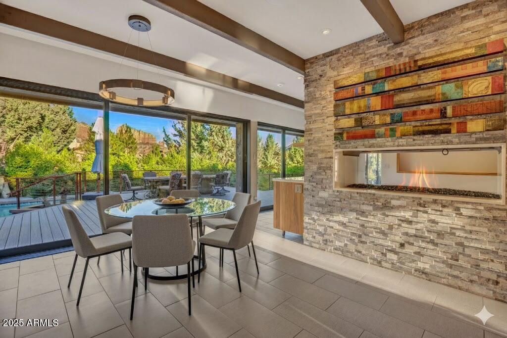 345 RIM SHADOWS Drive