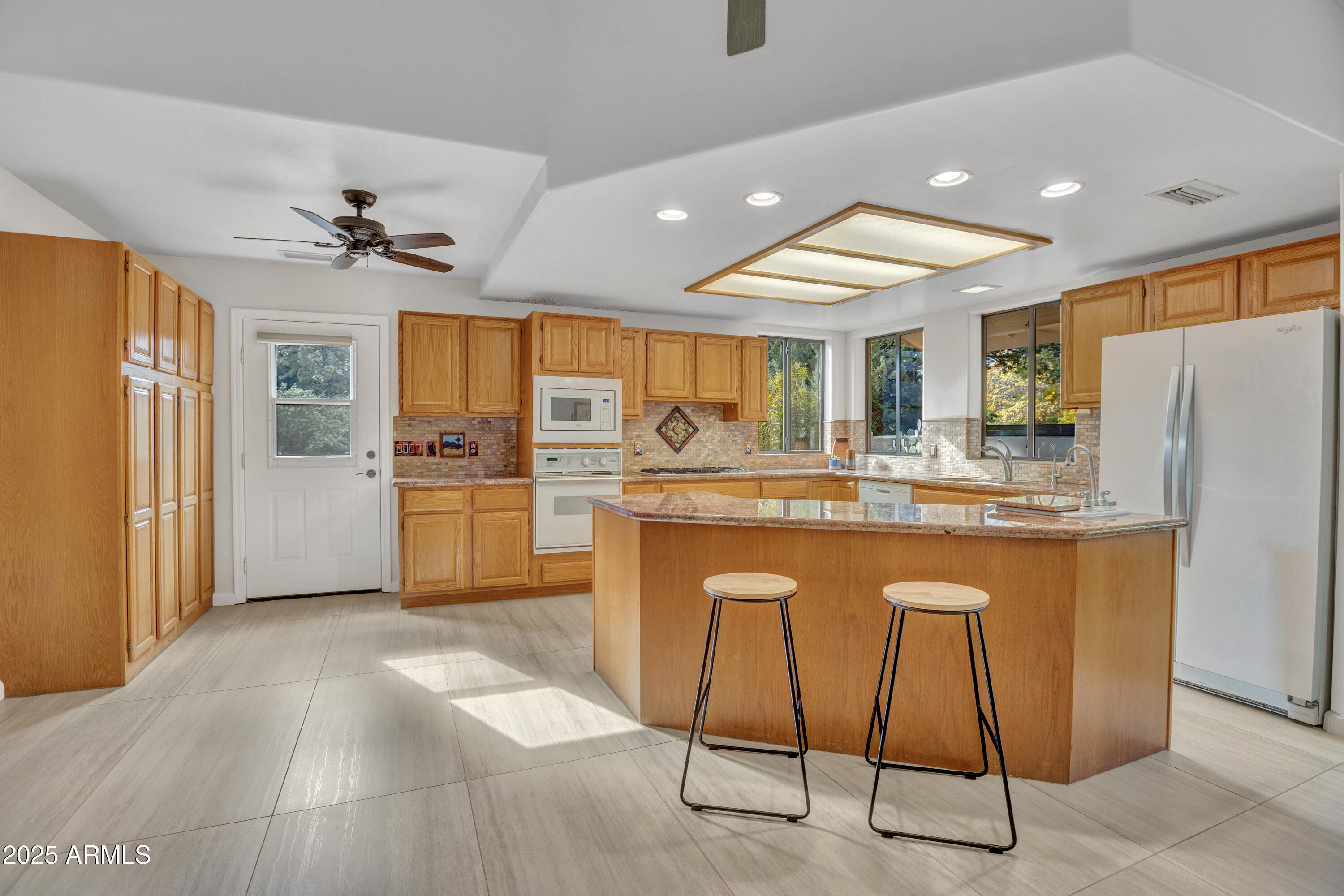 375 E Indian Cliffs Road