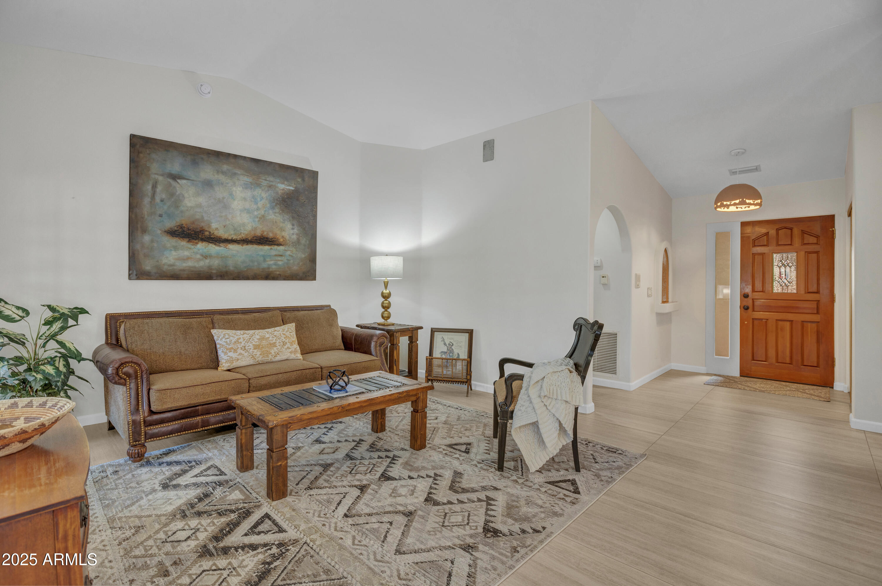 375 E Indian Cliffs Road