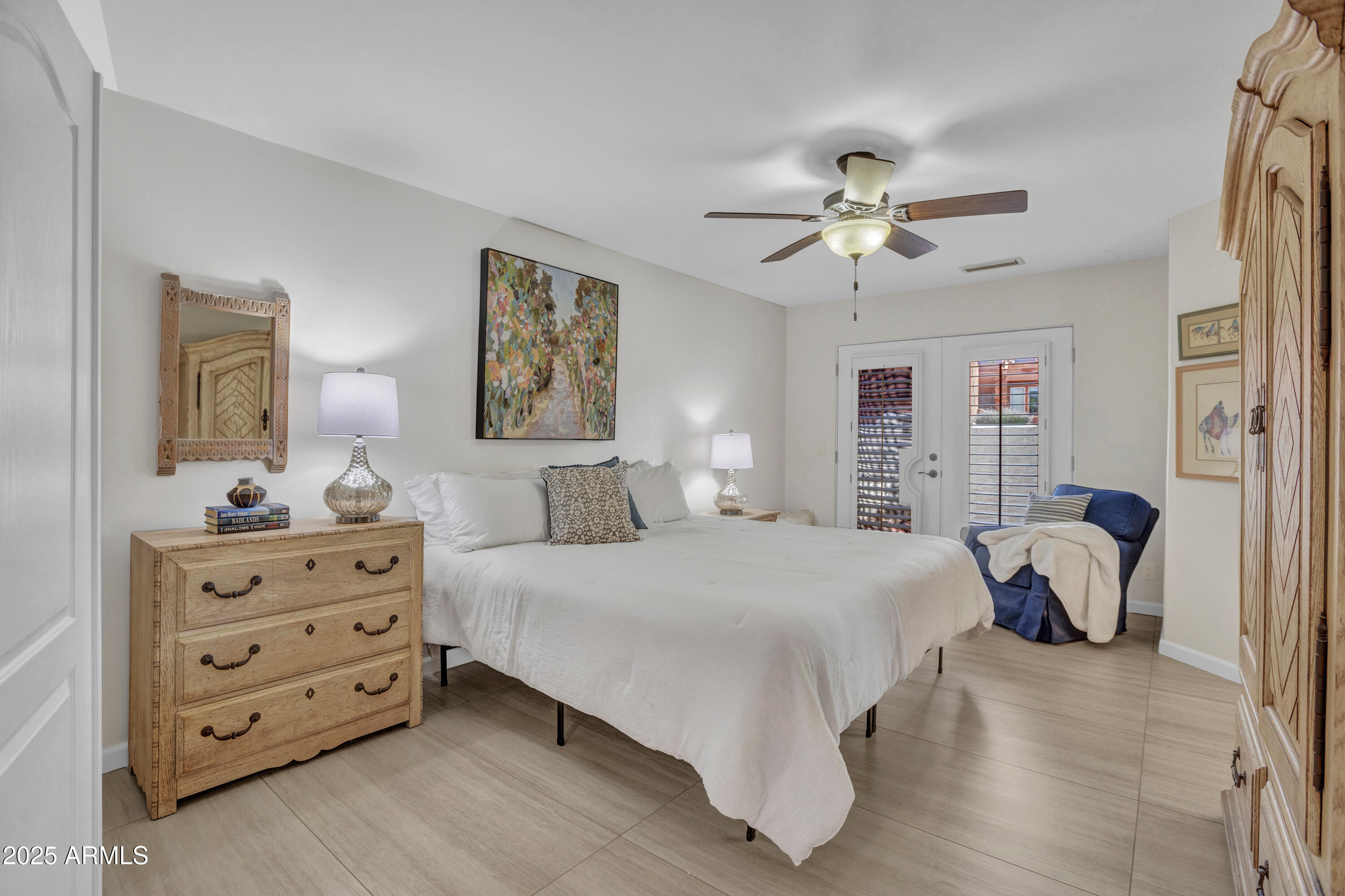 375 E Indian Cliffs Road