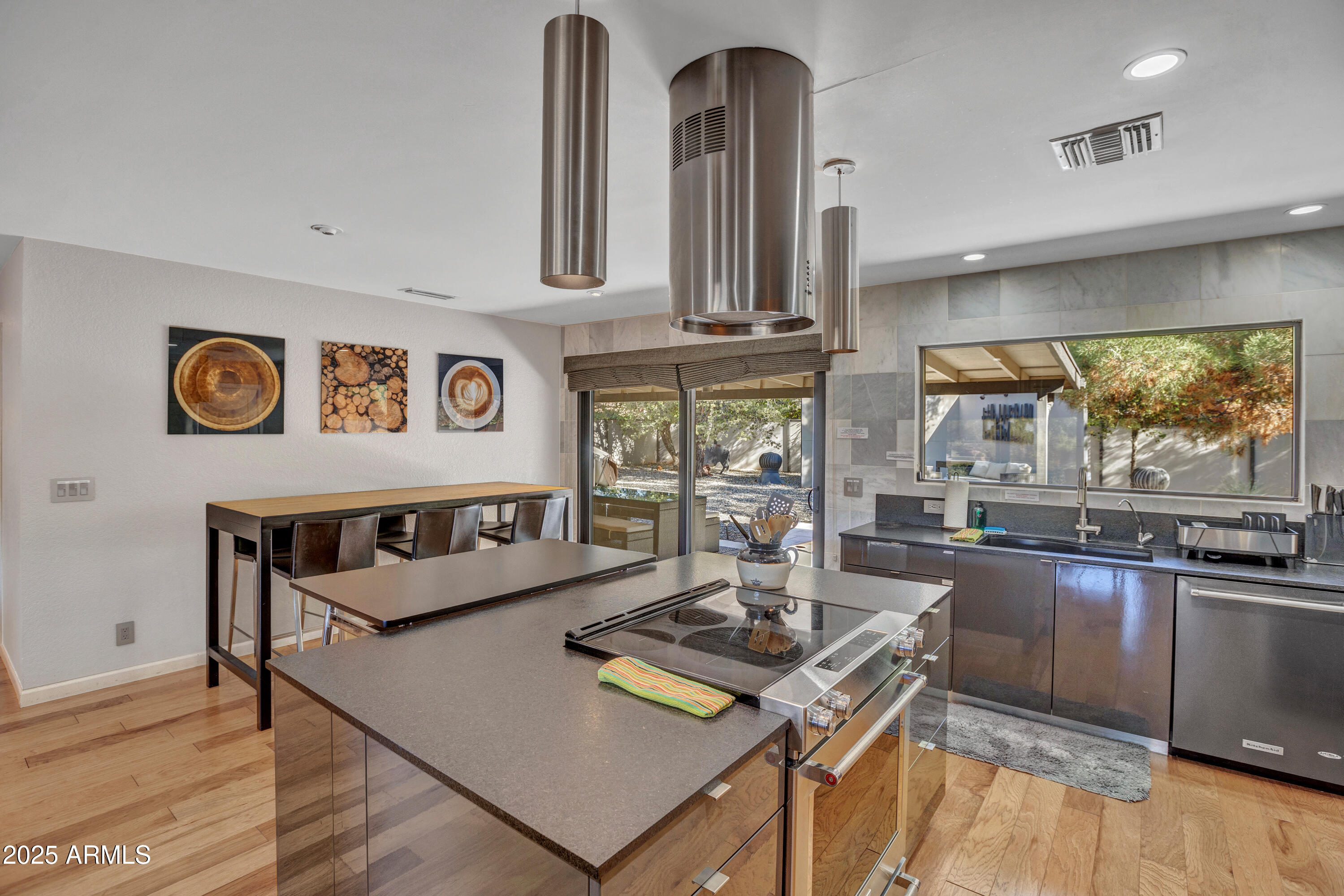 40 N HUMMINGBIRD Lane