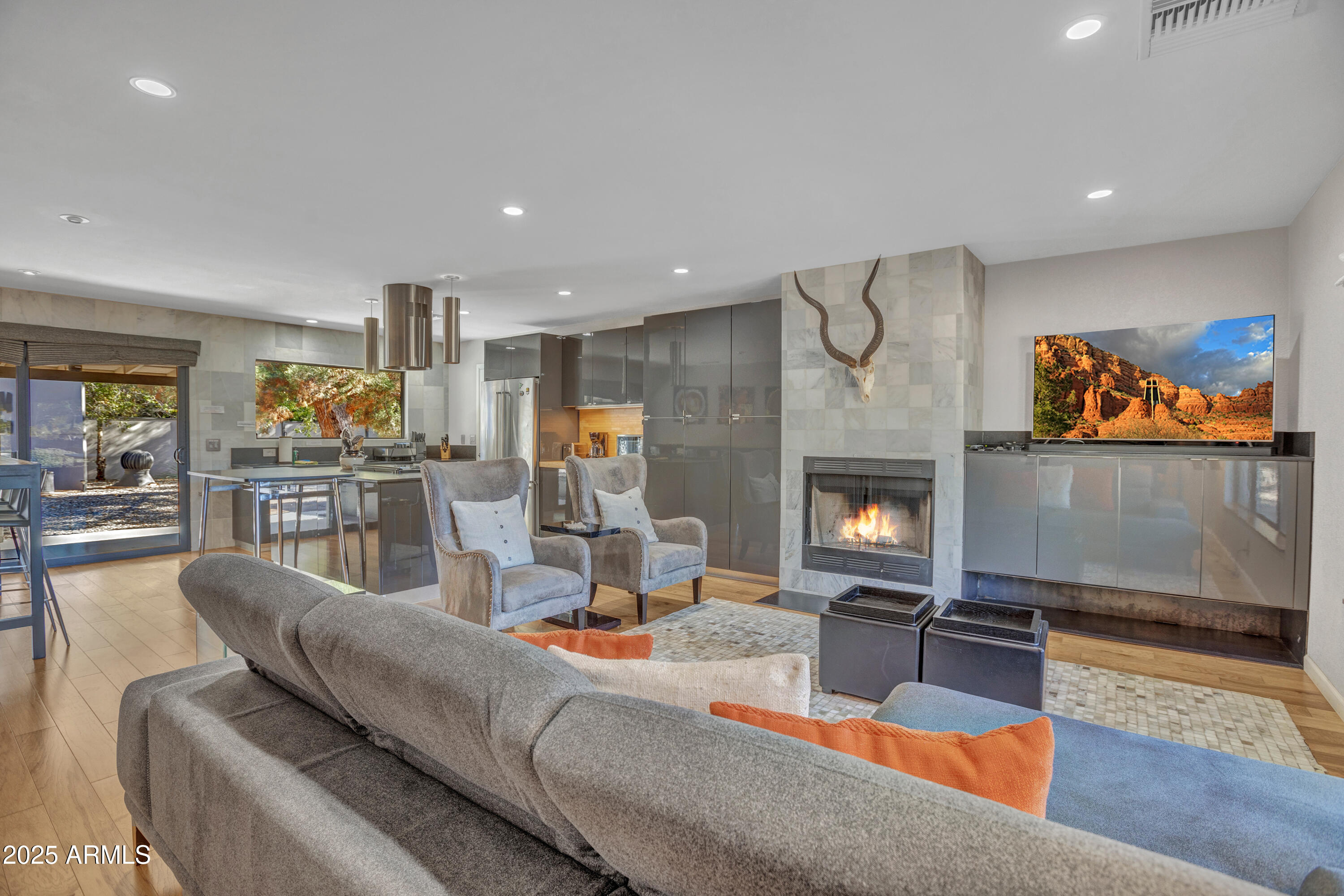 40 N HUMMINGBIRD Lane