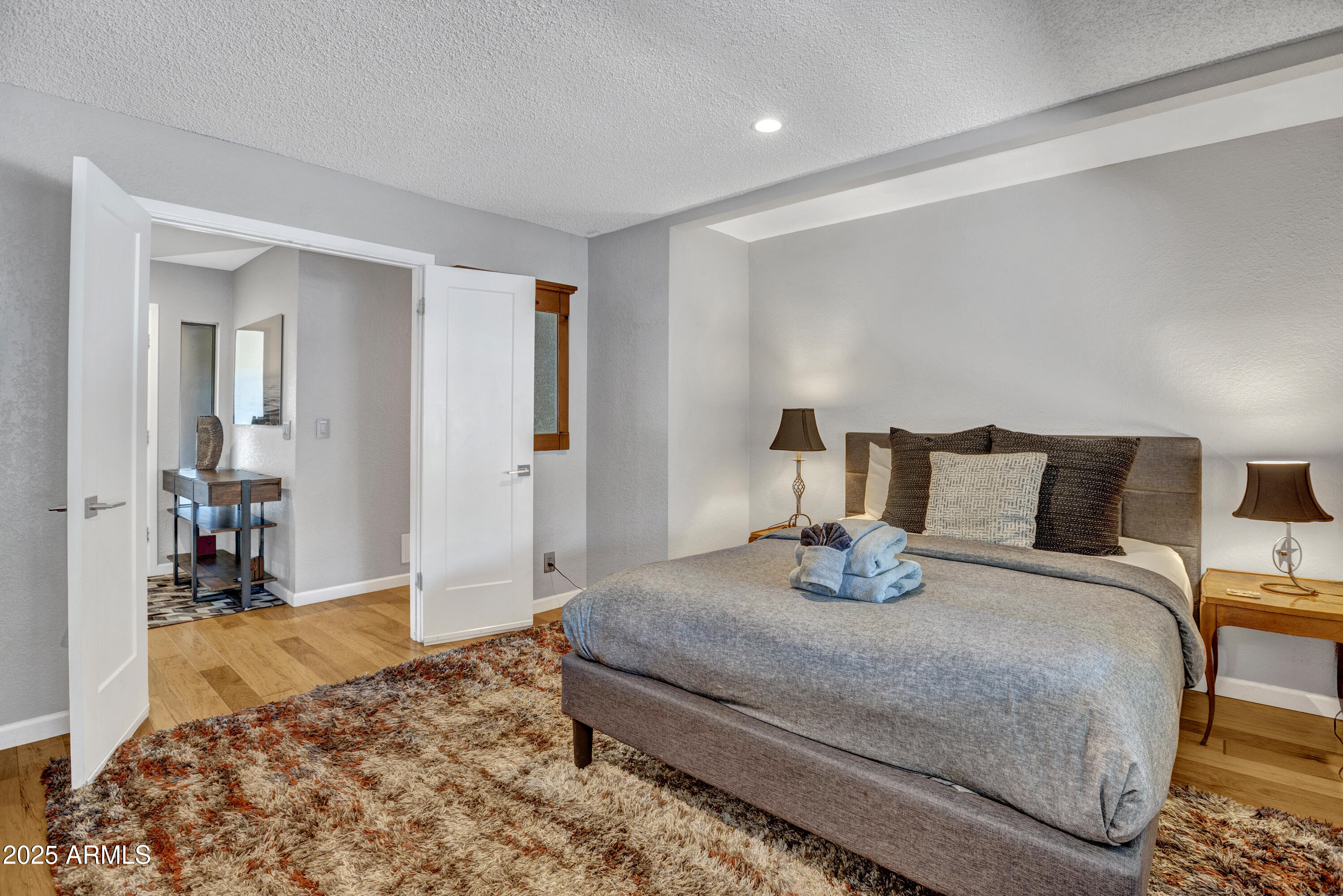 40 N HUMMINGBIRD Lane