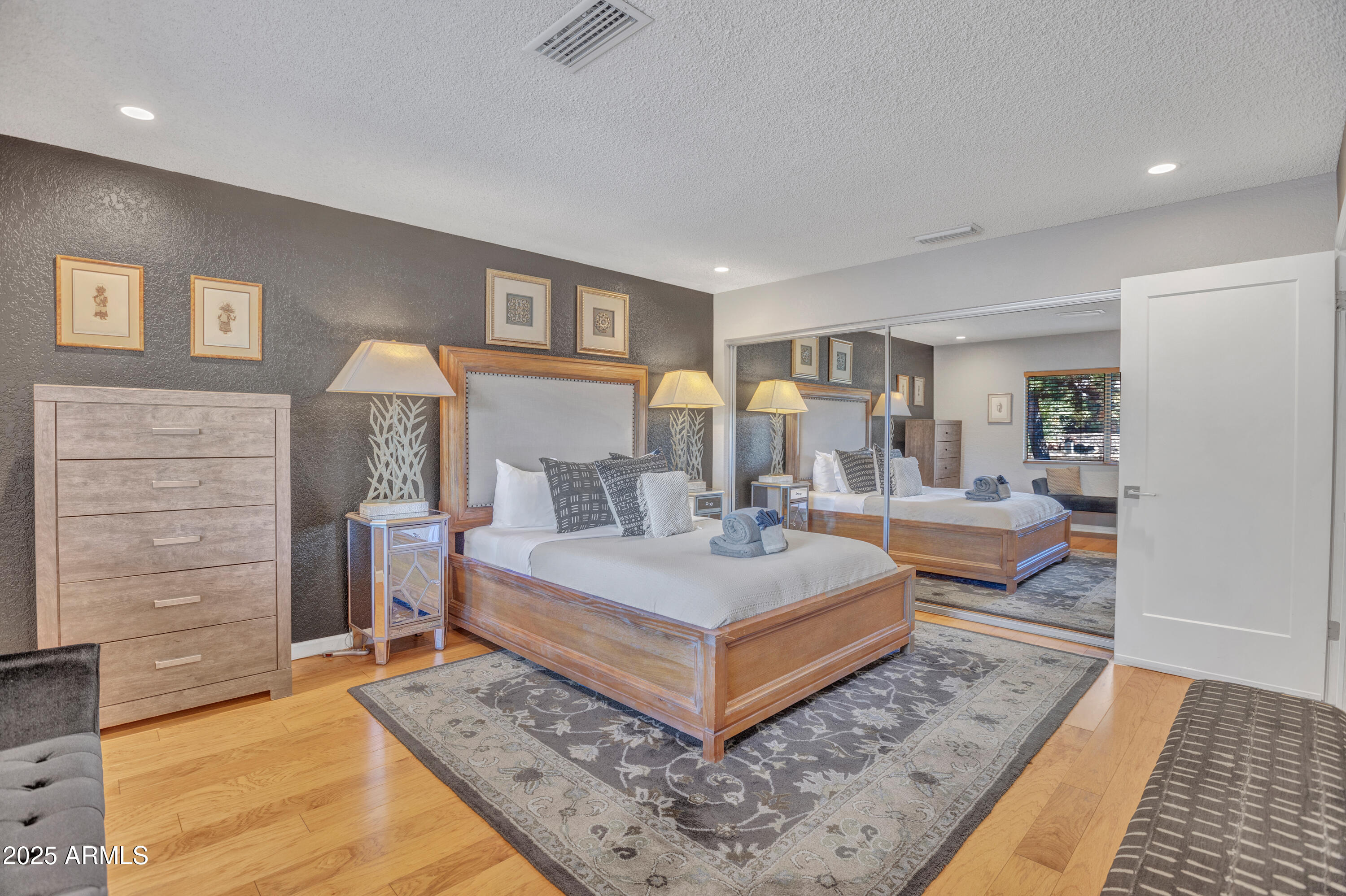 40 N HUMMINGBIRD Lane