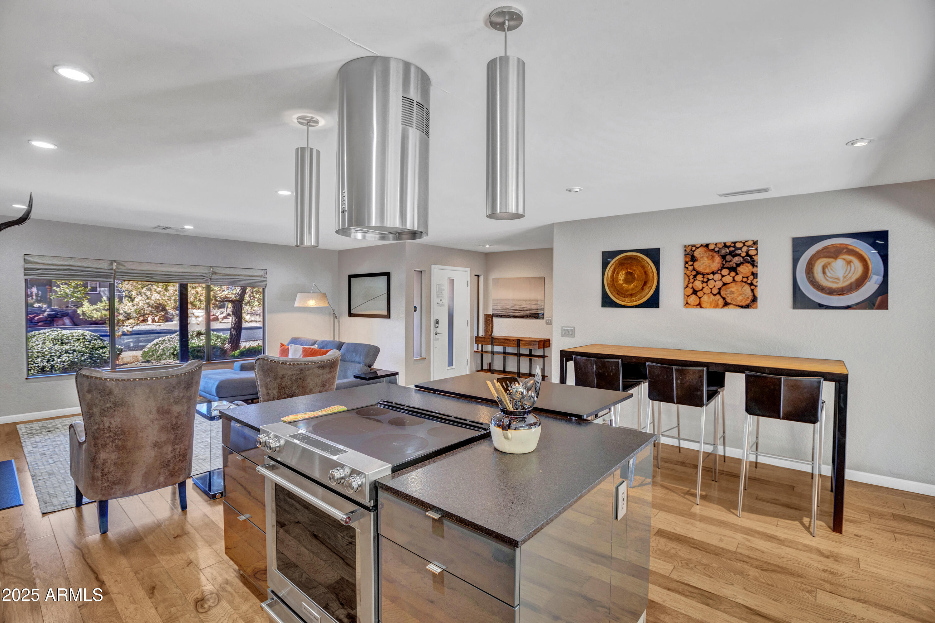 40 N HUMMINGBIRD Lane