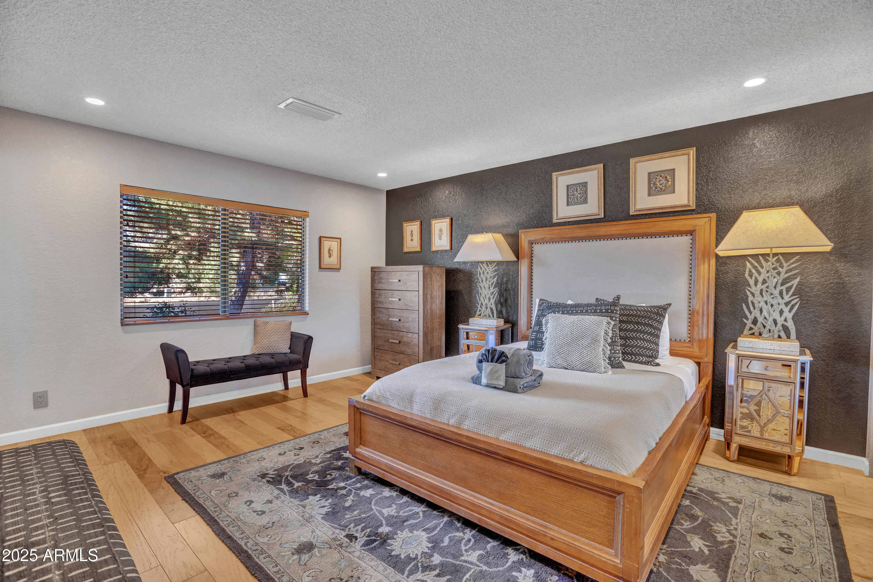 40 N HUMMINGBIRD Lane