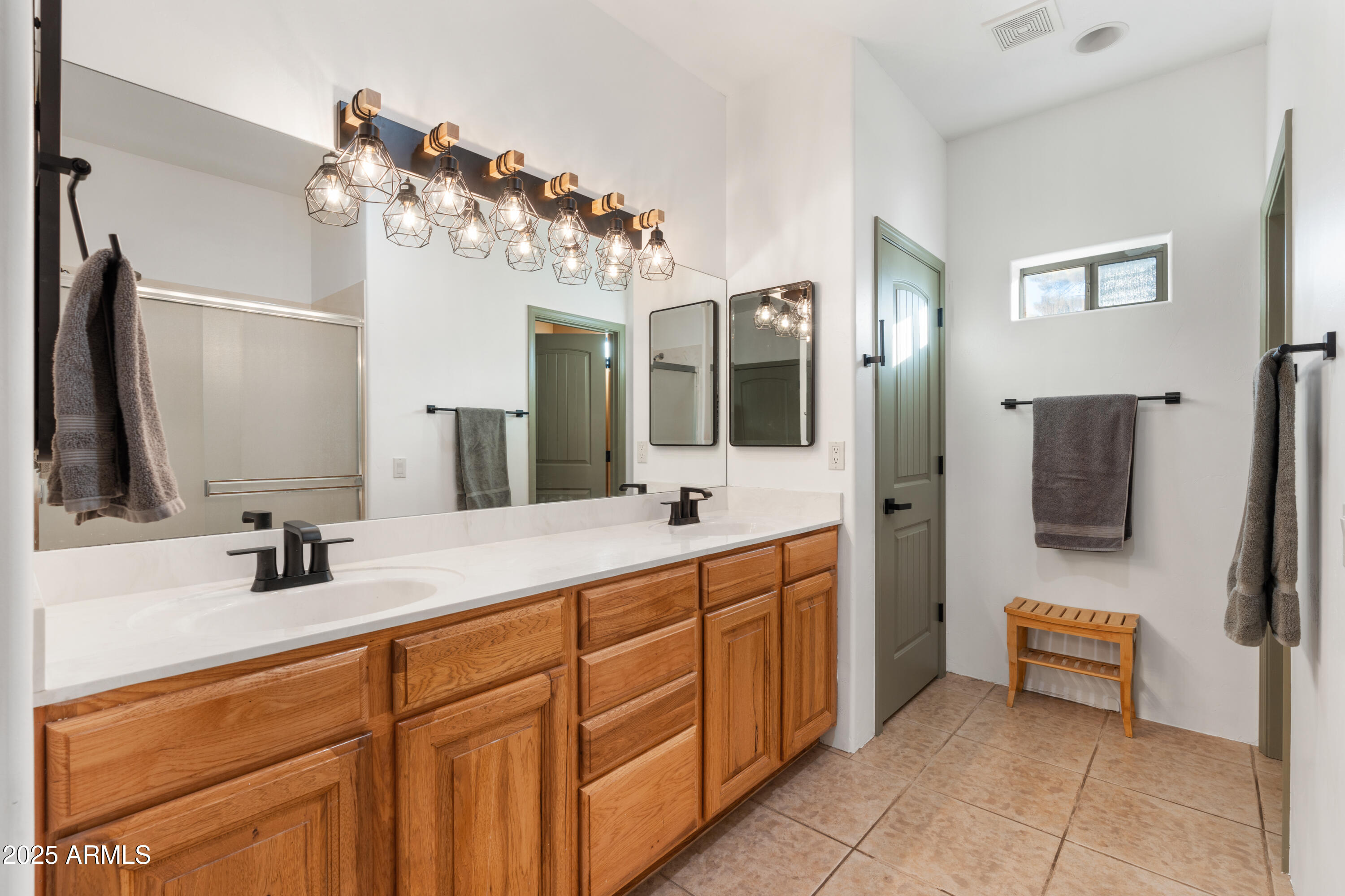 125 COCHISE Drive