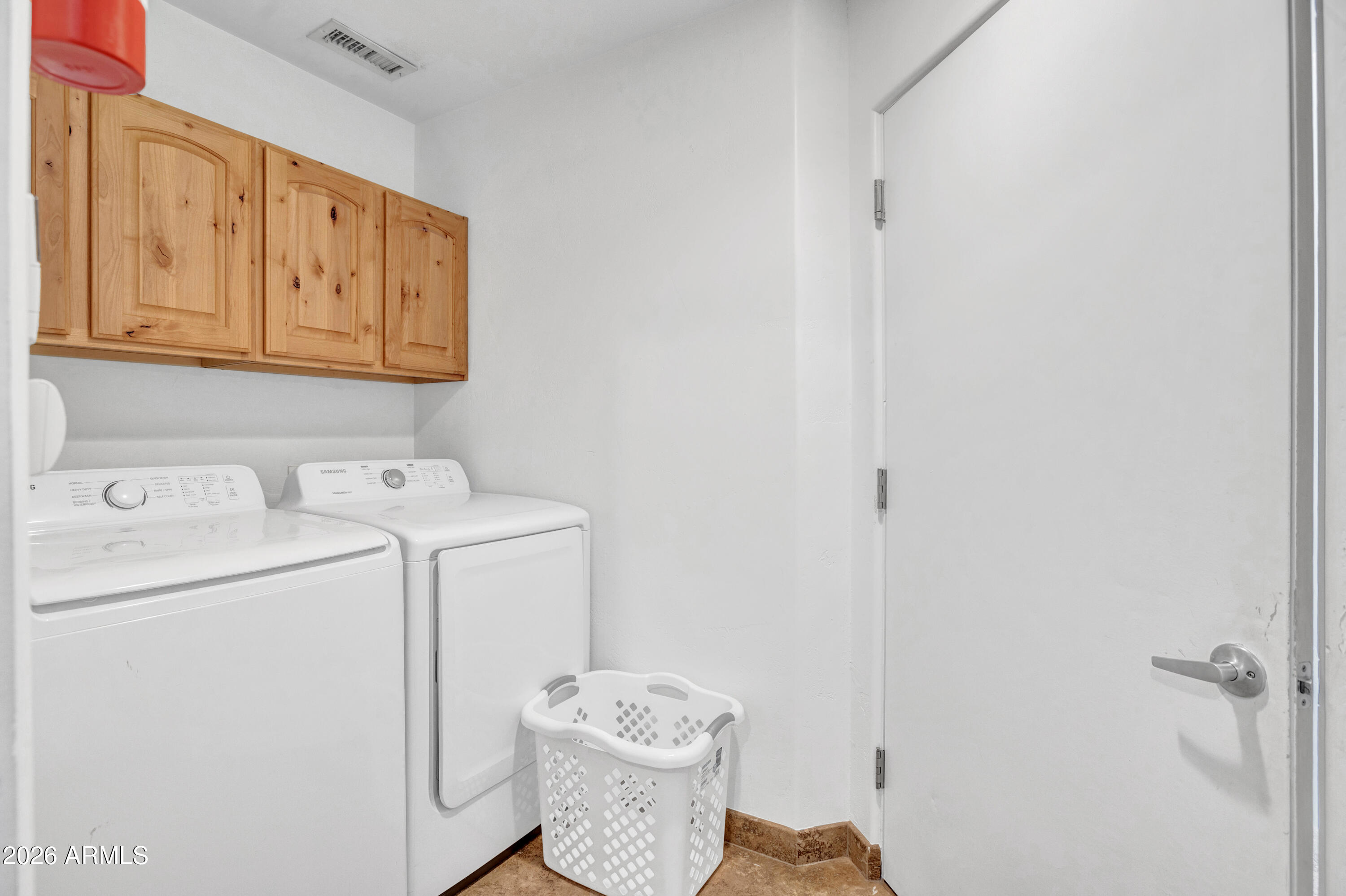 105 MEADOW LARK Lane