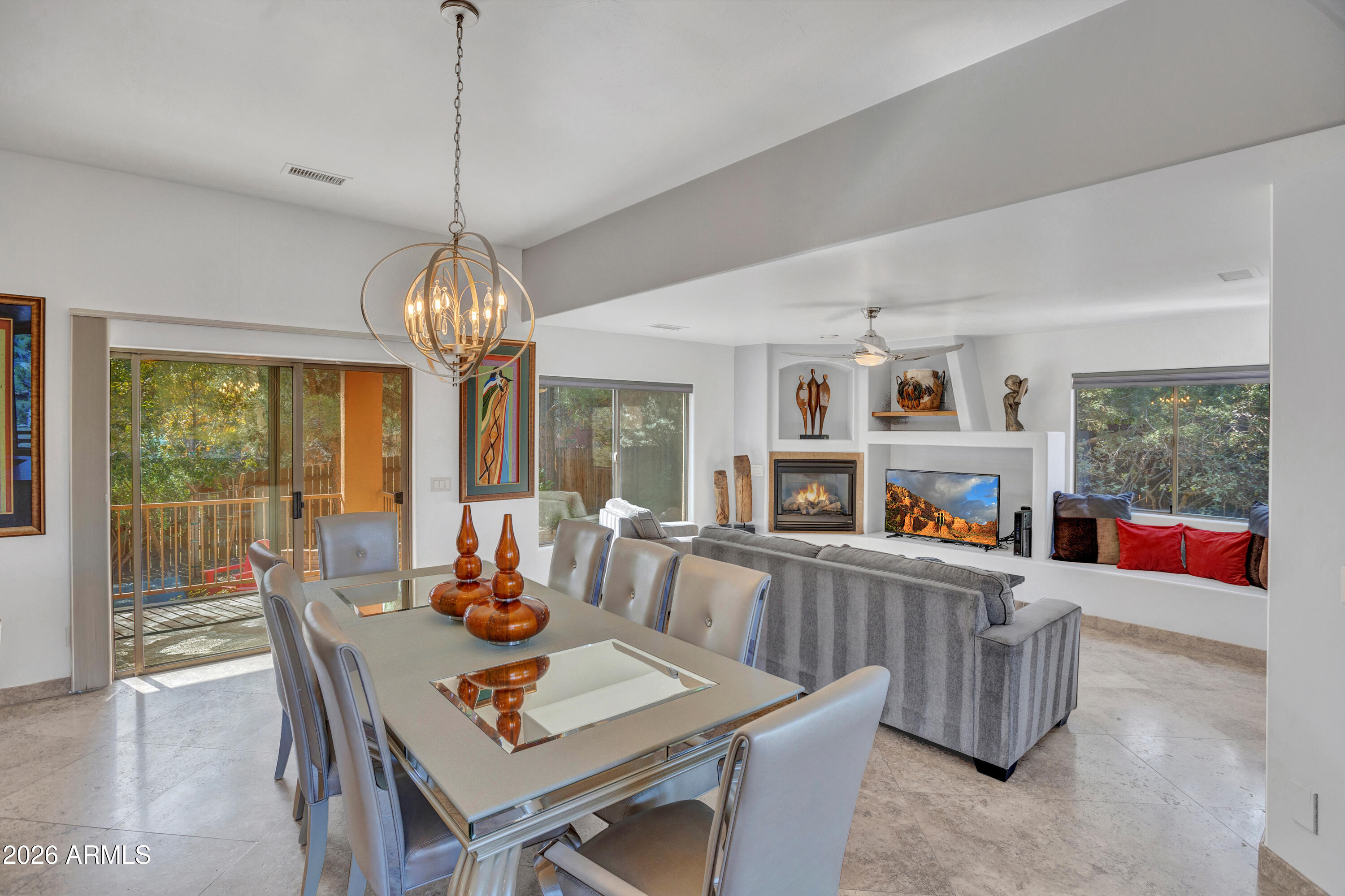 105 MEADOW LARK Lane