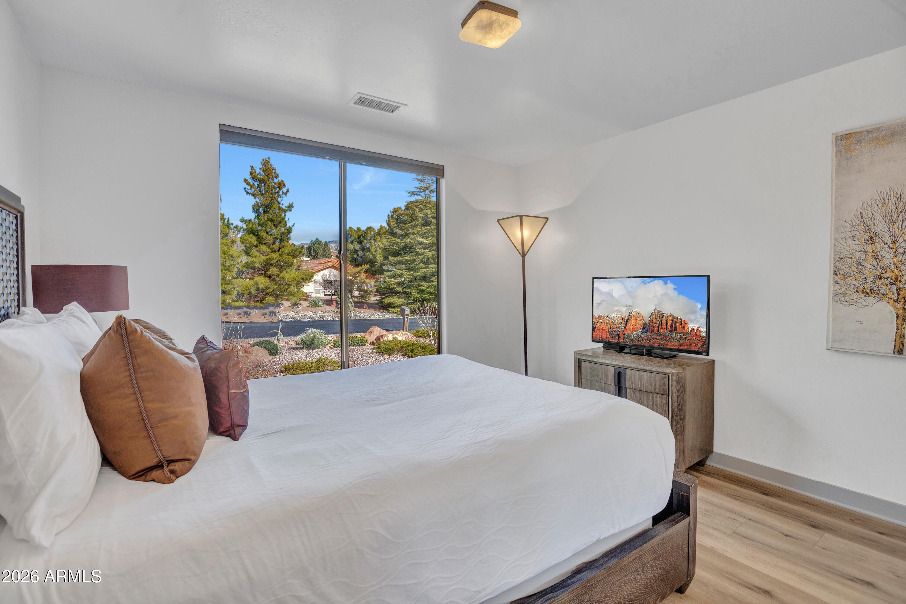 105 MEADOW LARK Lane