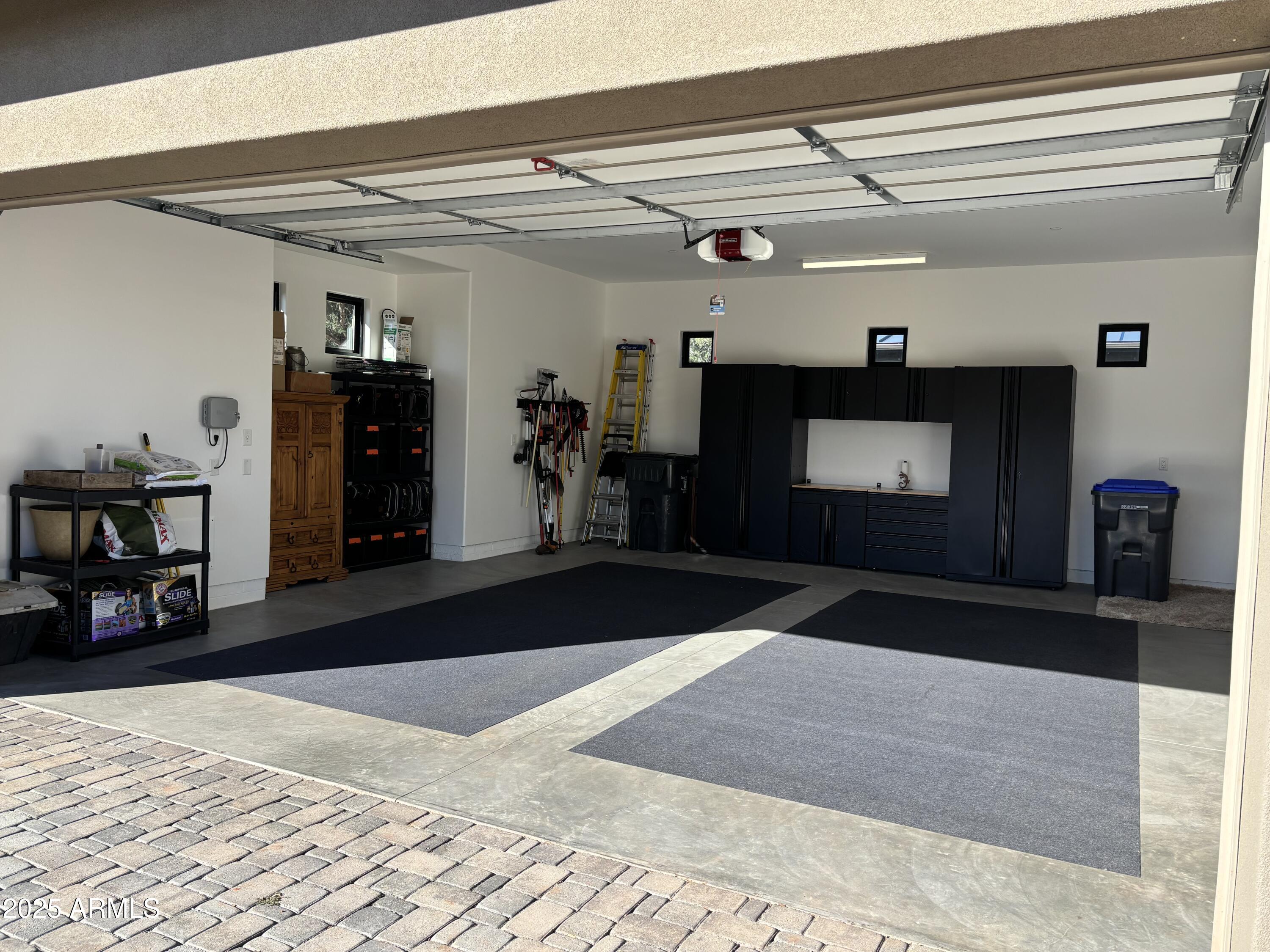 25 RAVENS CALL Place