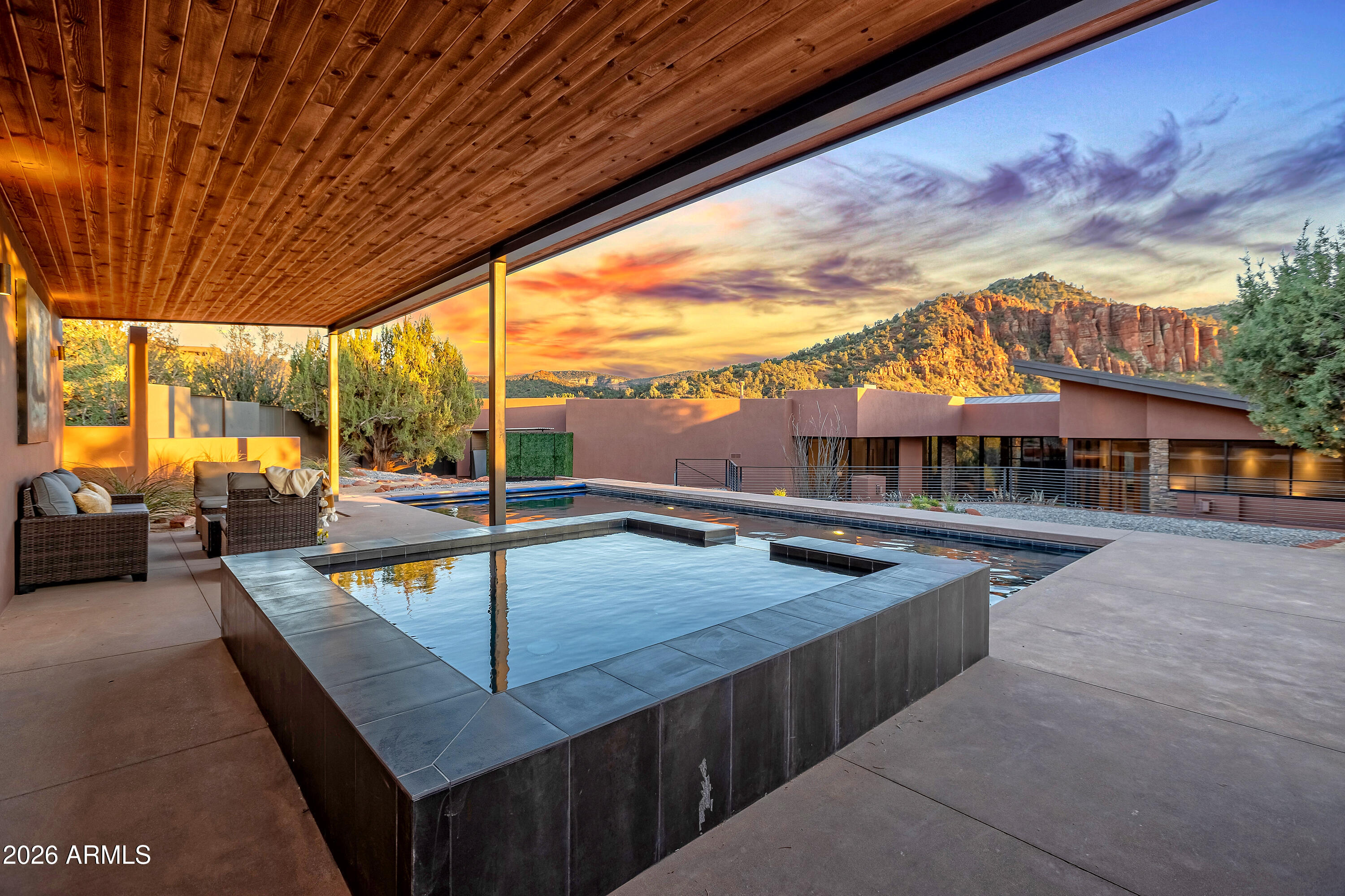 290 Cross Creek Circle