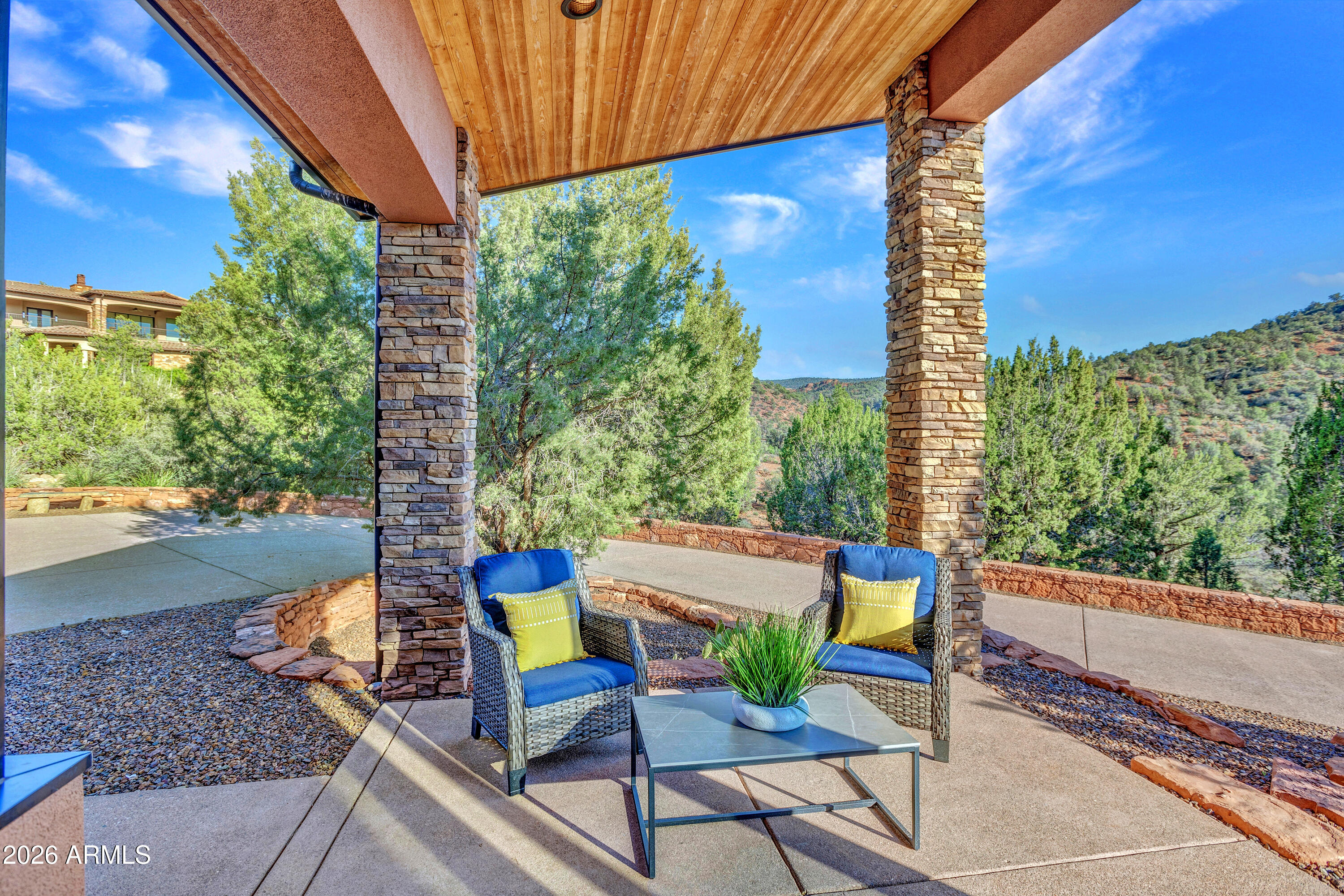 290 Cross Creek Circle