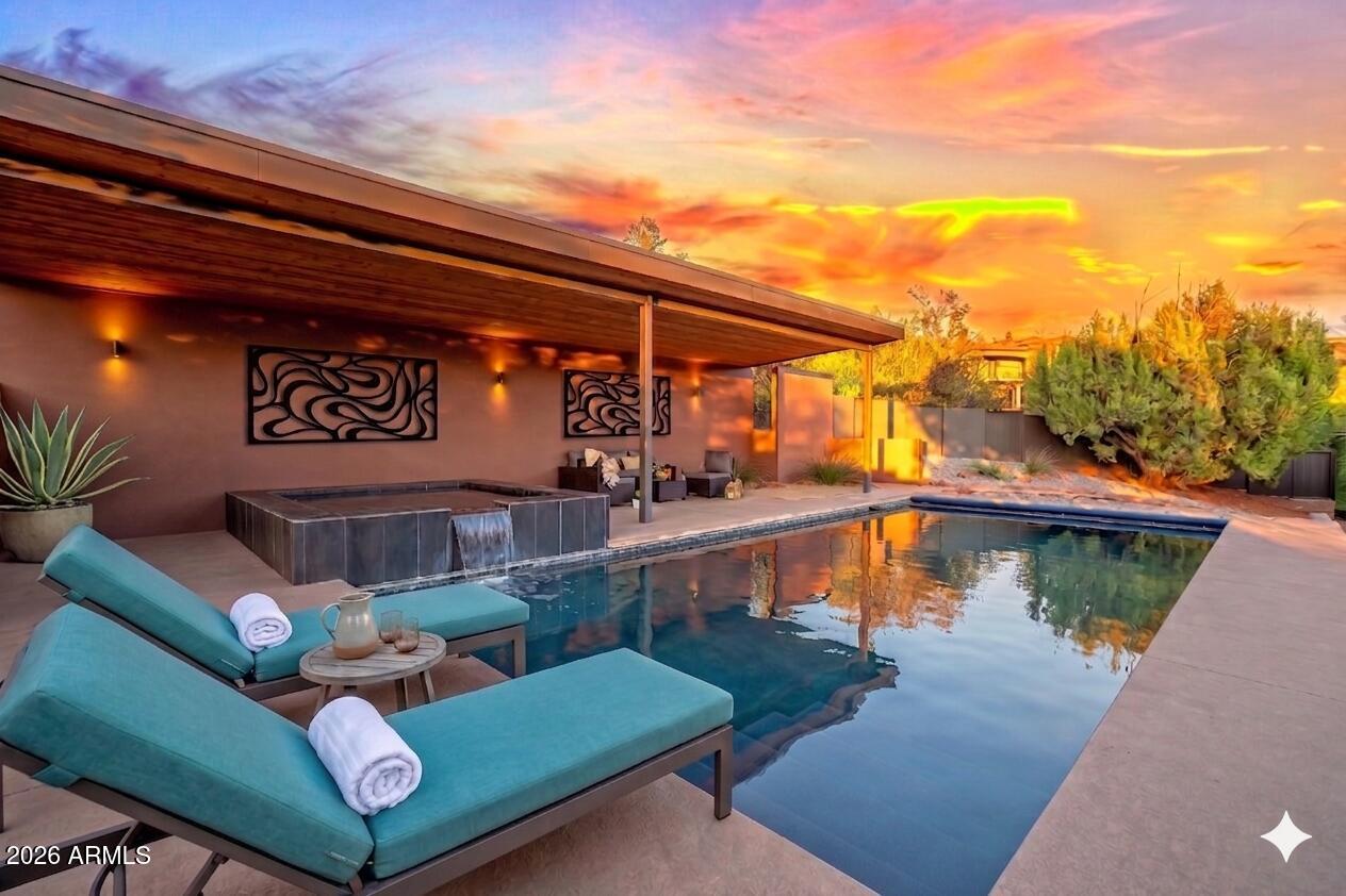 290 Cross Creek Circle