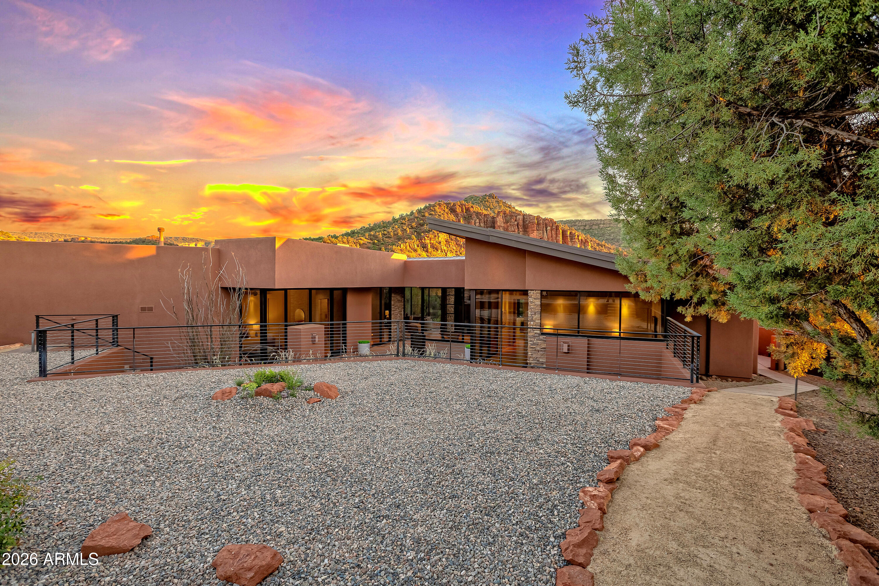 290 Cross Creek Circle