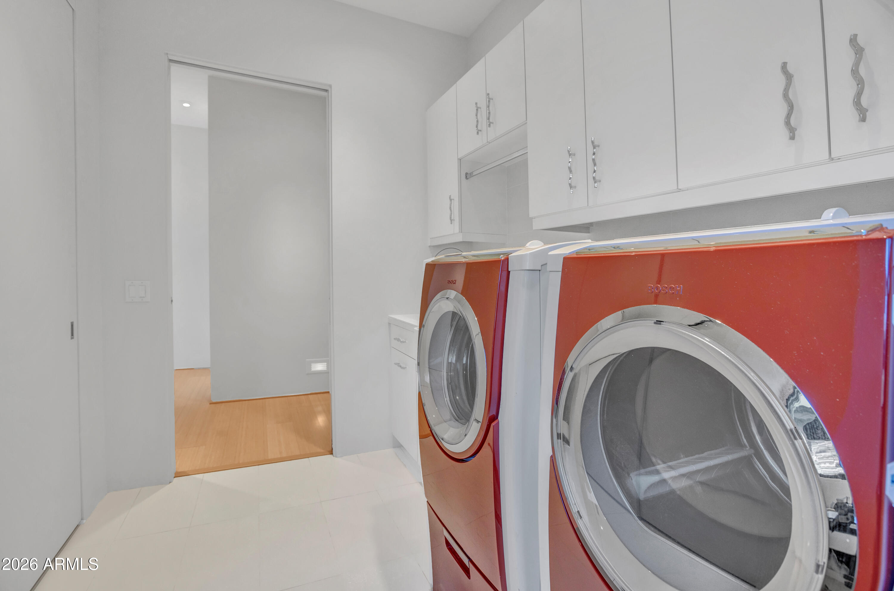 290 Cross Creek Circle