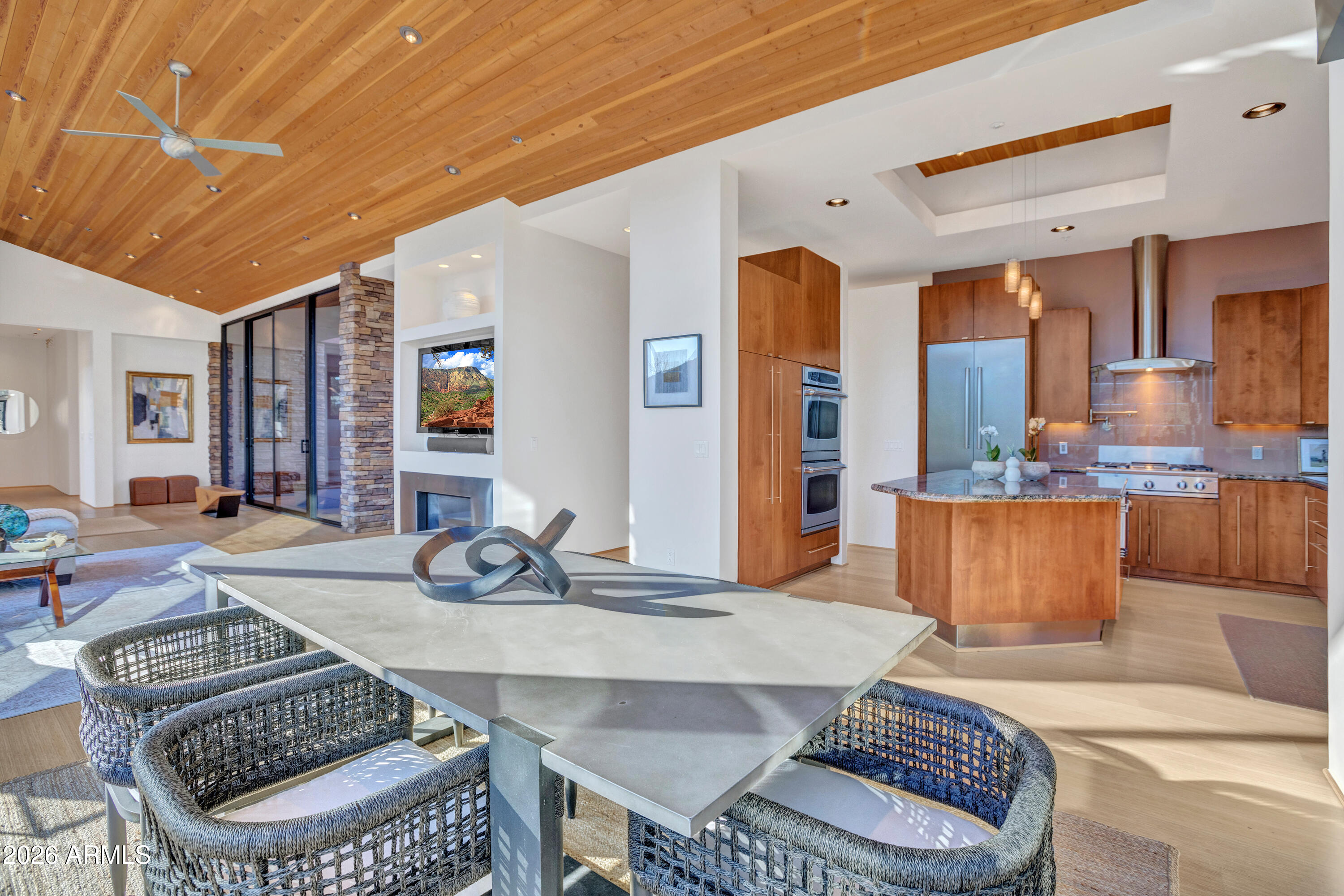 290 Cross Creek Circle