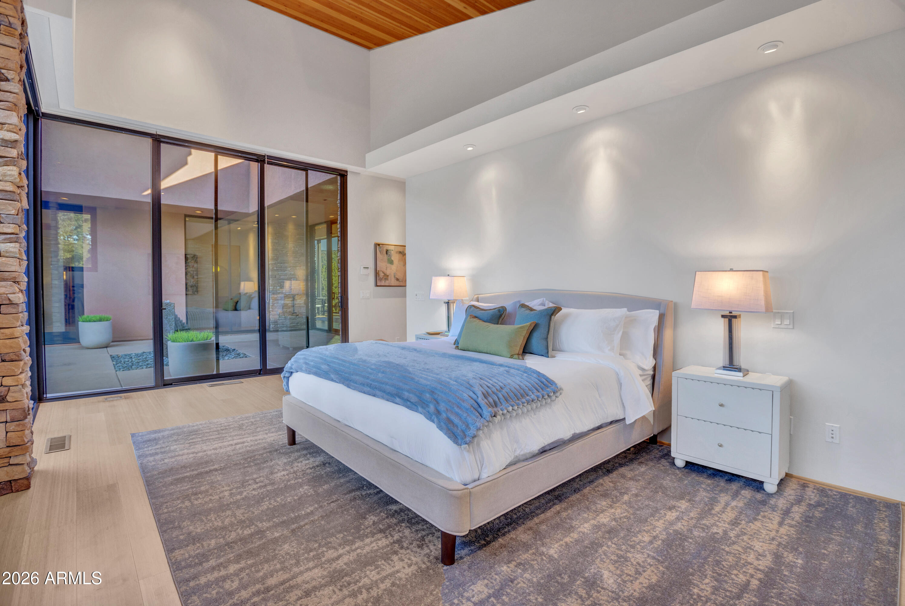 290 Cross Creek Circle