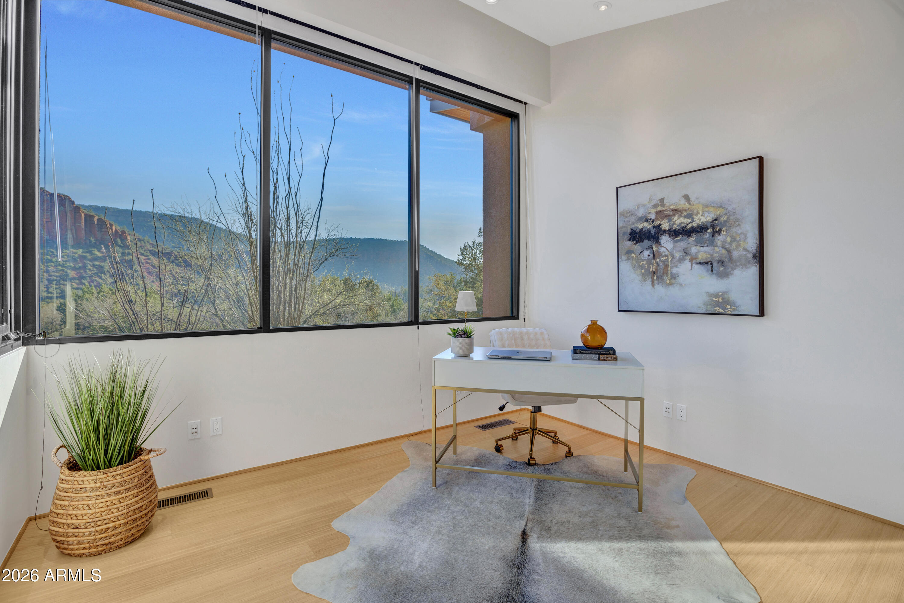 290 Cross Creek Circle