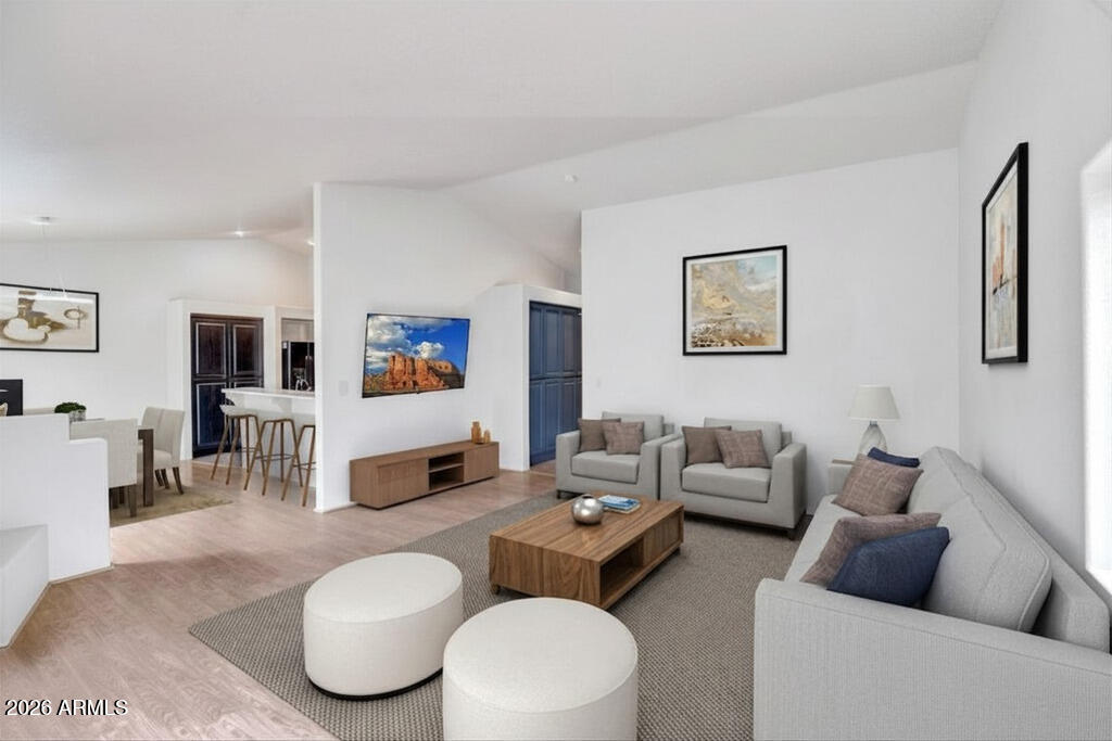 2256 ROADRUNNER Road