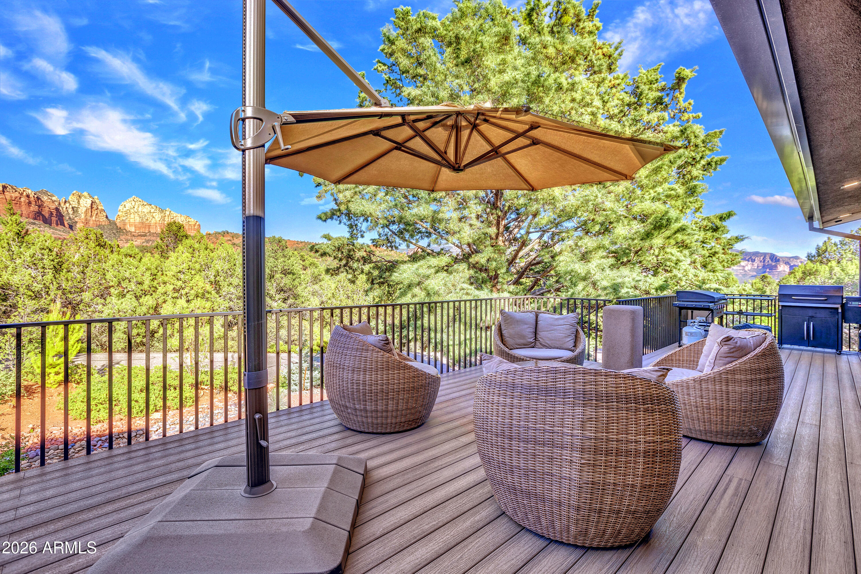 180 RIM SHADOWS Drive