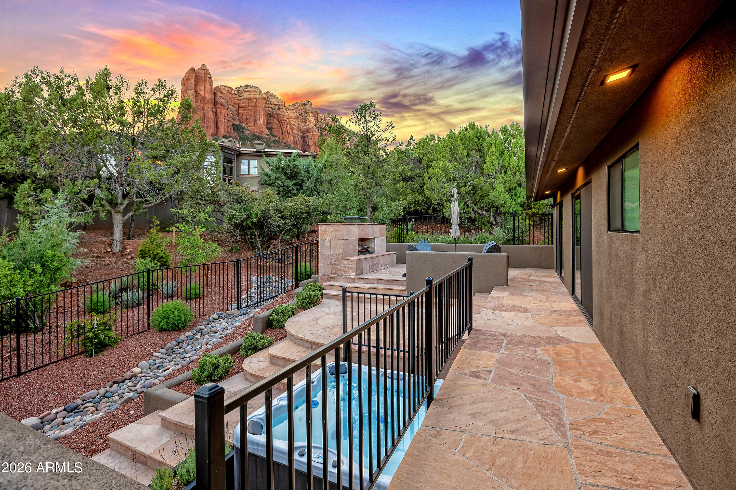 180 RIM SHADOWS Drive