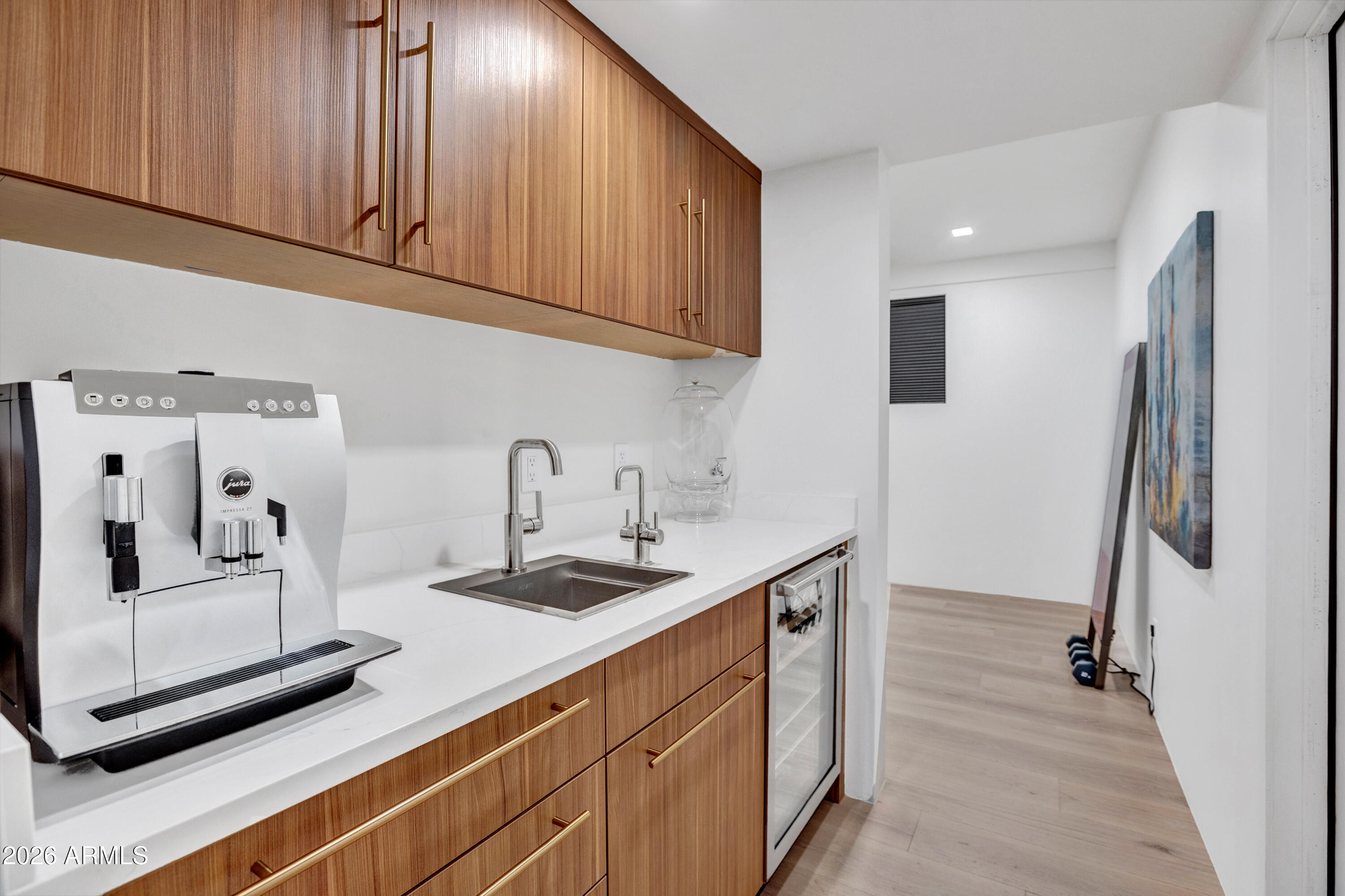 180 RIM SHADOWS Drive